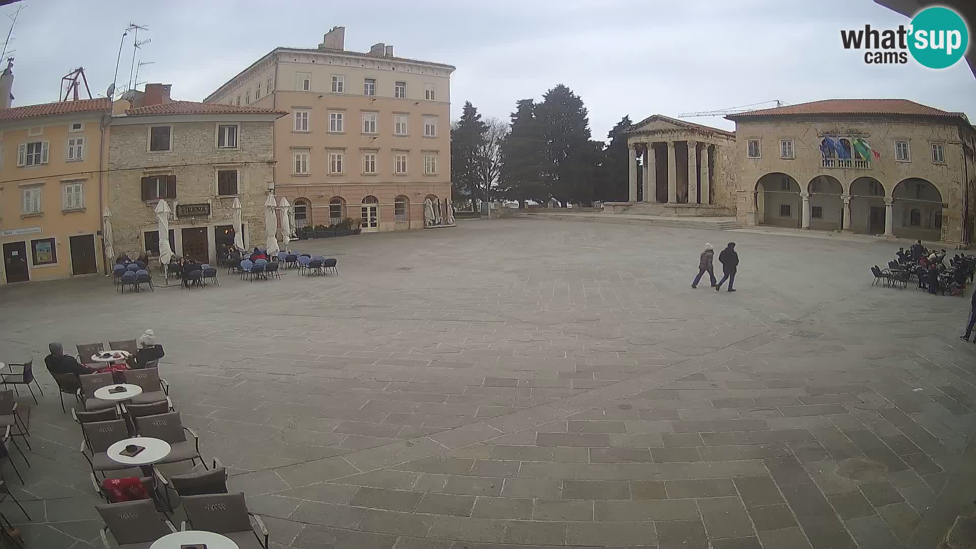 Pula – Live view of the Forum and the Tample of Augustus