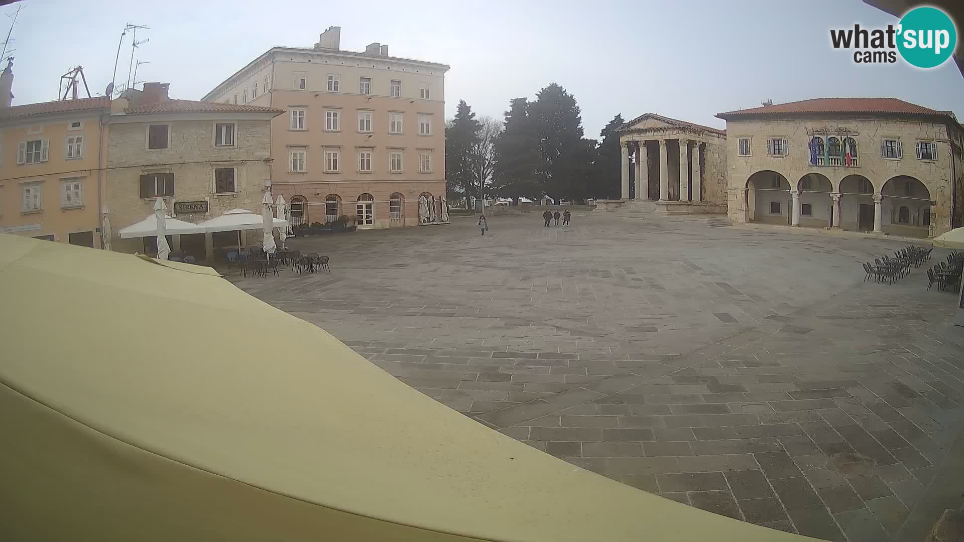 Pula – Live view of the Forum and the Tample of Augustus