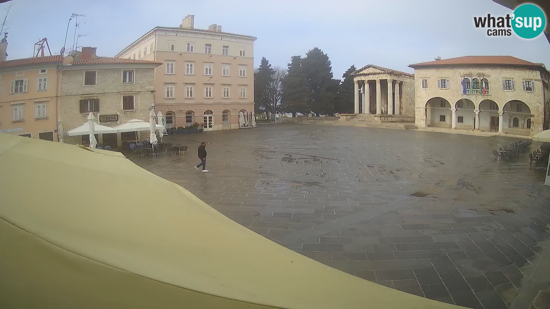 Pula webcam – Forum-Platz und Augustus-Tempel