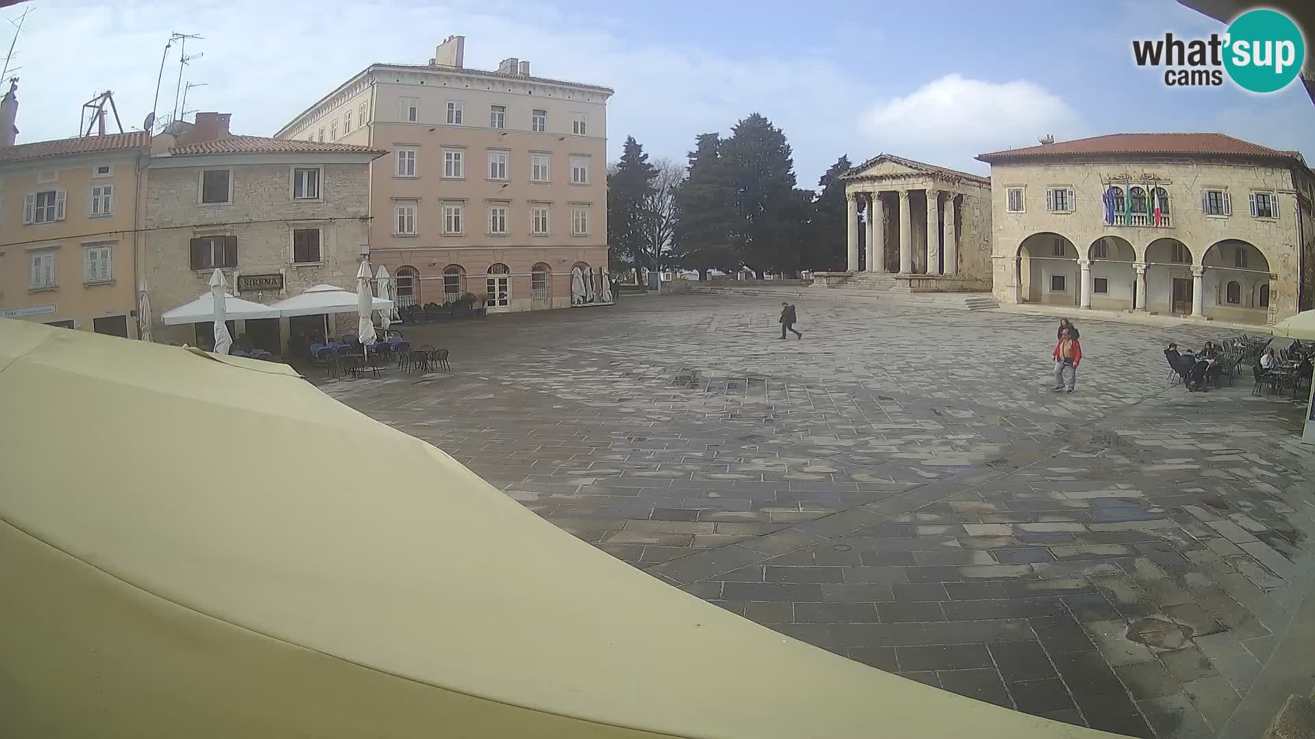 Pula webcam – Forum-Platz und Augustus-Tempel