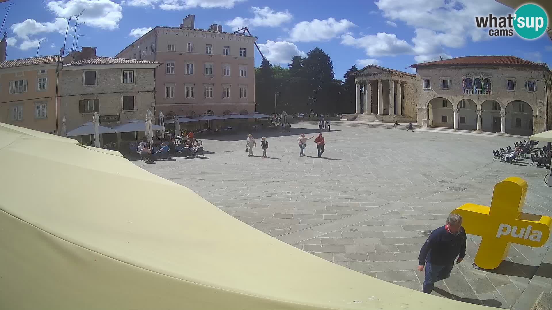 Pula webcam – Forum-Platz und Augustus-Tempel