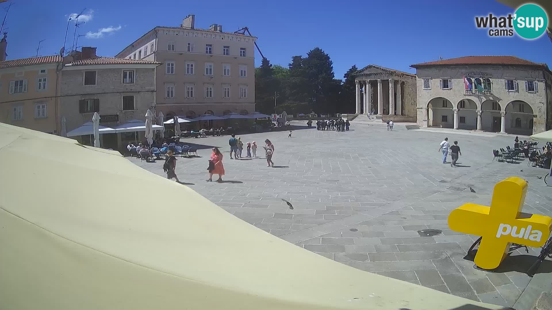 Pula webcam – Forum-Platz und Augustus-Tempel