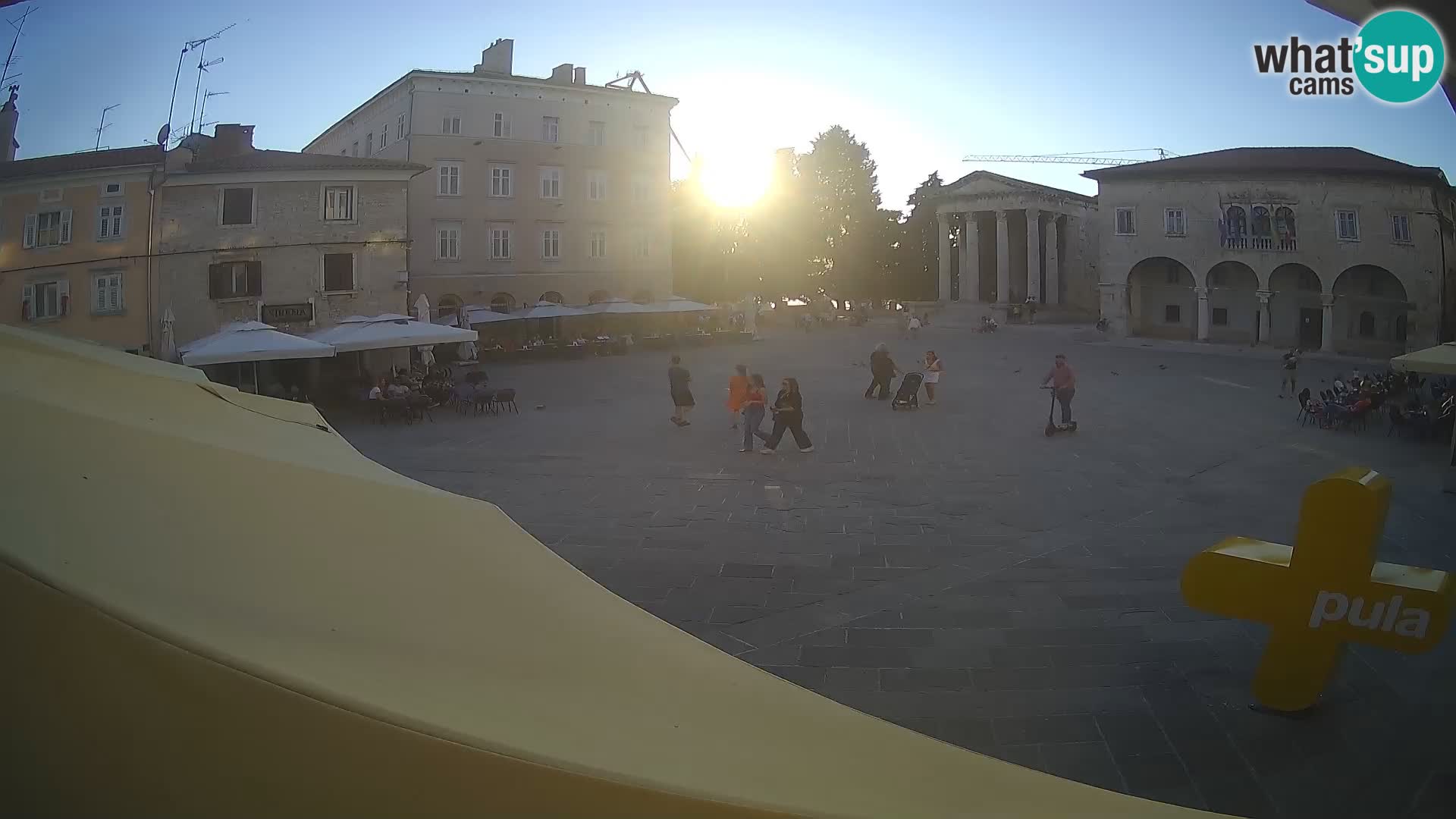 Pula webcam – Forum-Platz und Augustus-Tempel