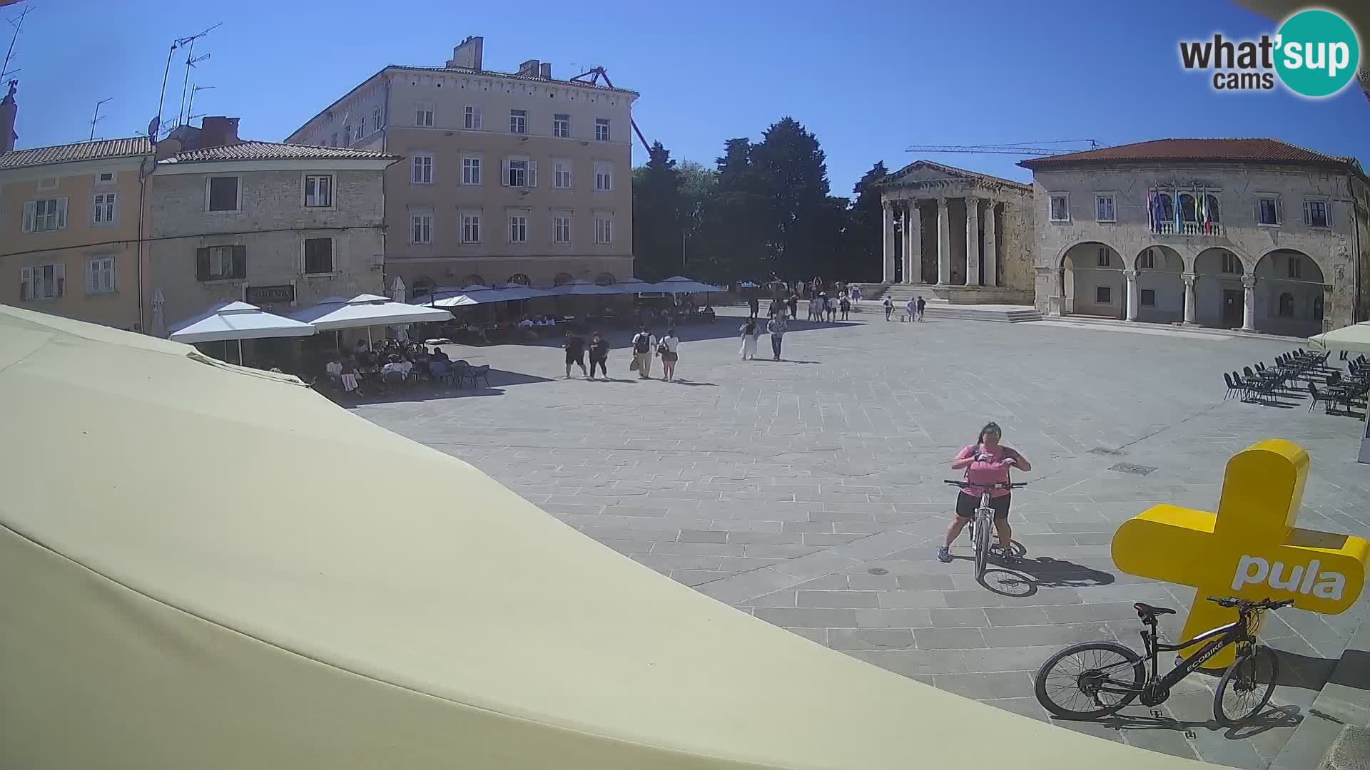 Pula webcam – Forum-Platz und Augustus-Tempel