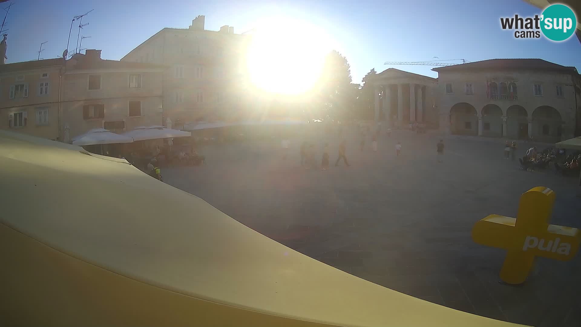 Pula webcam – Forum-Platz und Augustus-Tempel