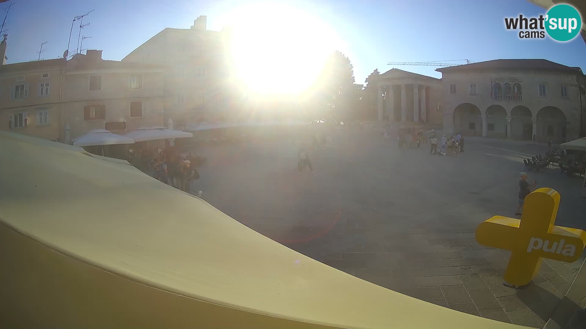 Pula webcam – Forum-Platz und Augustus-Tempel