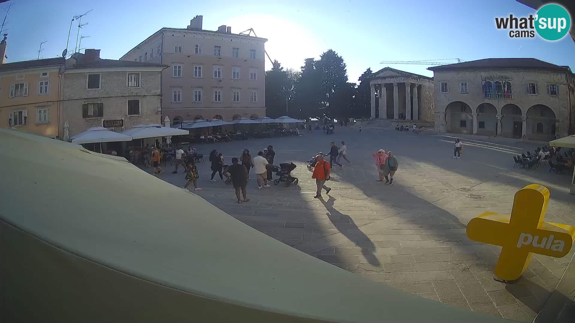 Pula webcam – Forum-Platz und Augustus-Tempel