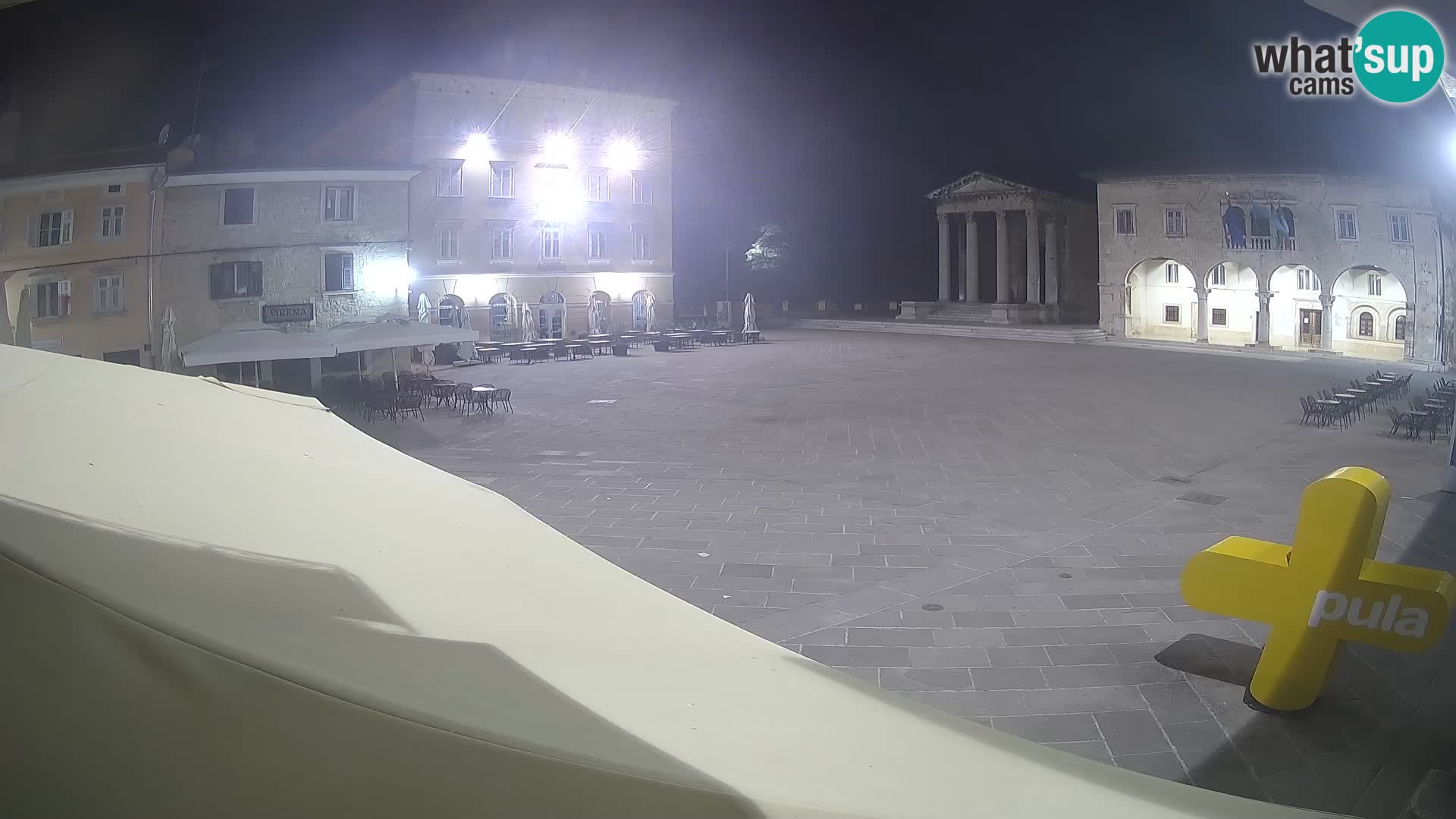 Pula – Live view of the Forum and the Tample of Augustus