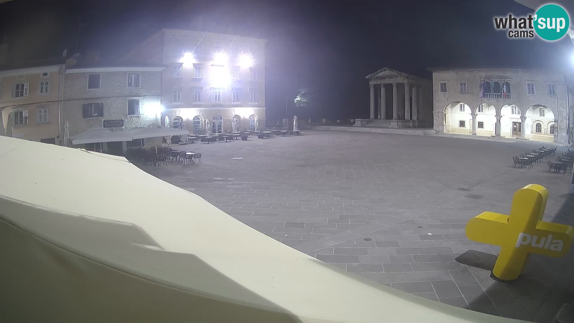 Pula – Live view of the Forum and the Tample of Augustus