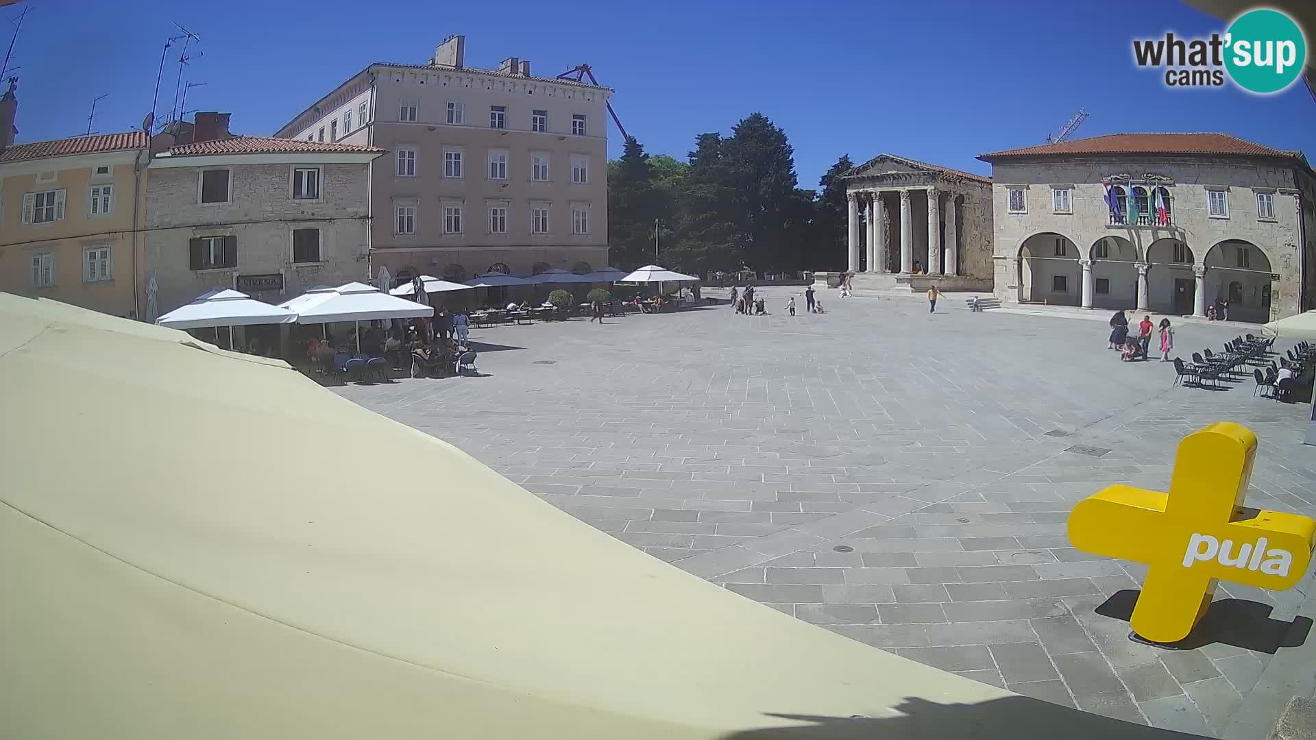 Pula webcam – Forum-Platz und Augustus-Tempel