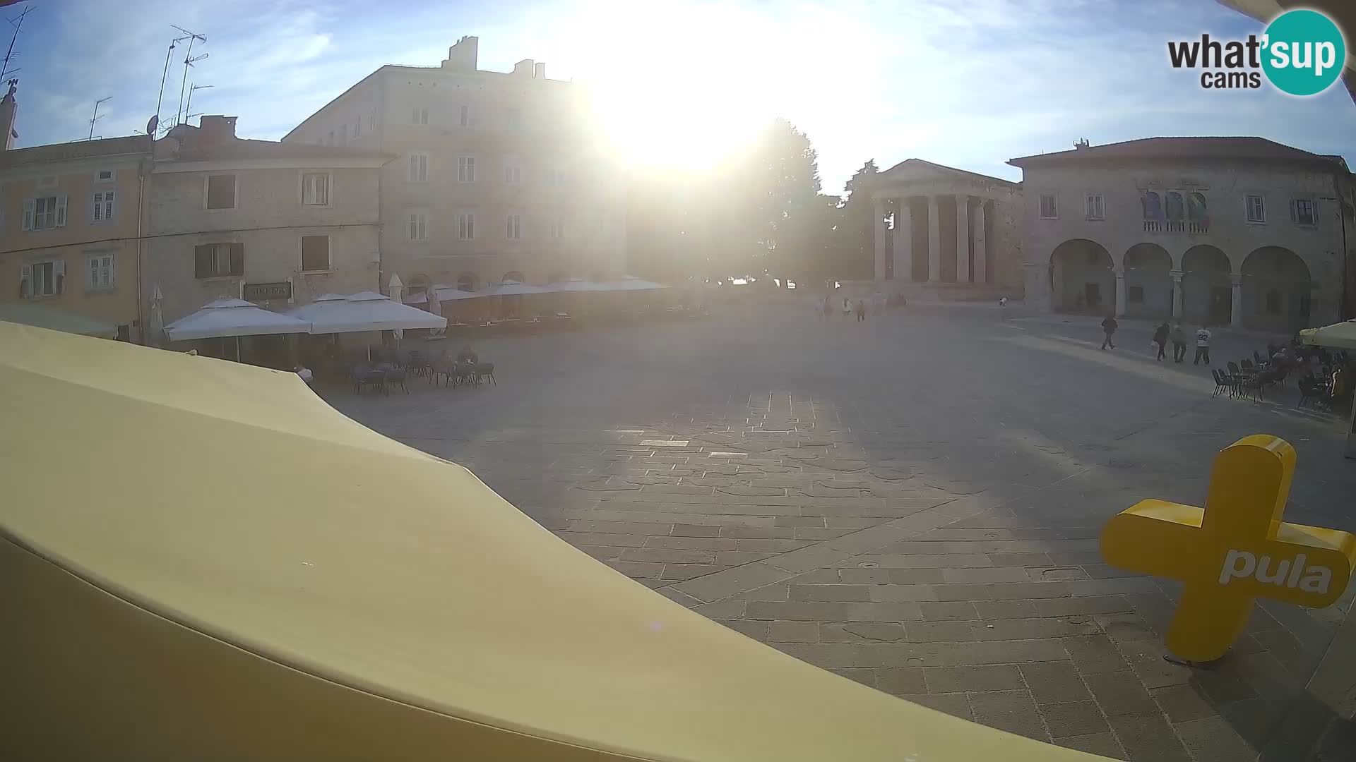 Pula webcam – Forum-Platz und Augustus-Tempel