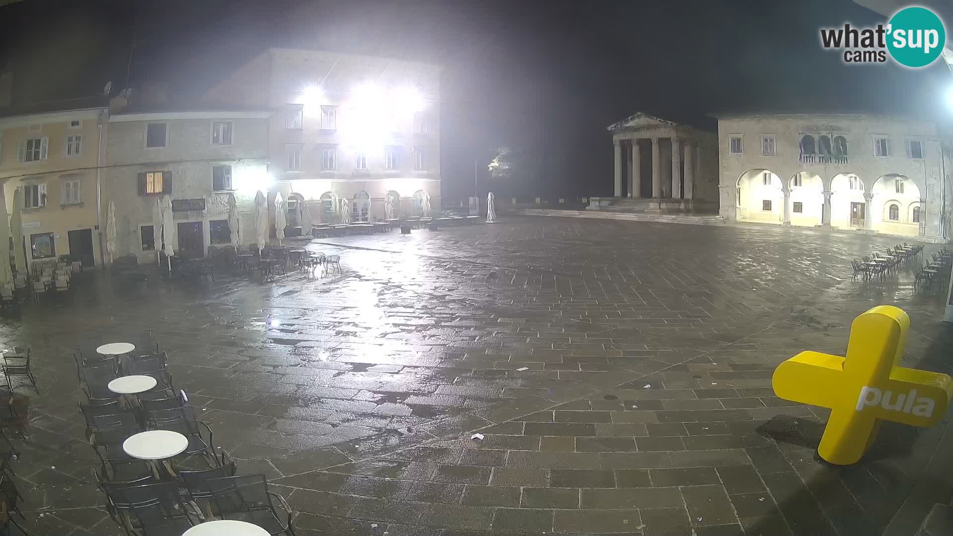 Pula – Live view of the Forum and the Tample of Augustus
