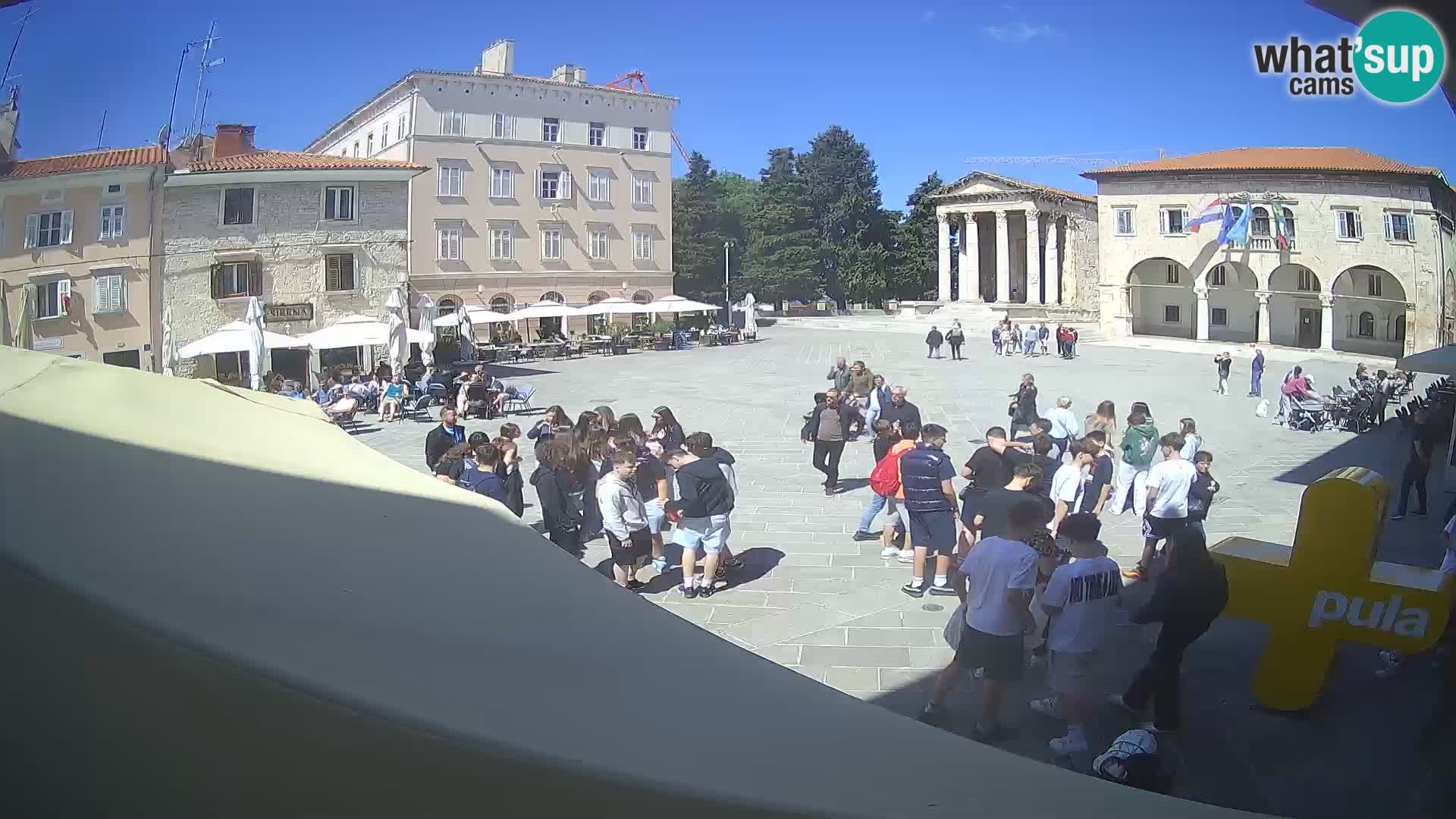 Pula – Live view of the Forum and the Tample of Augustus