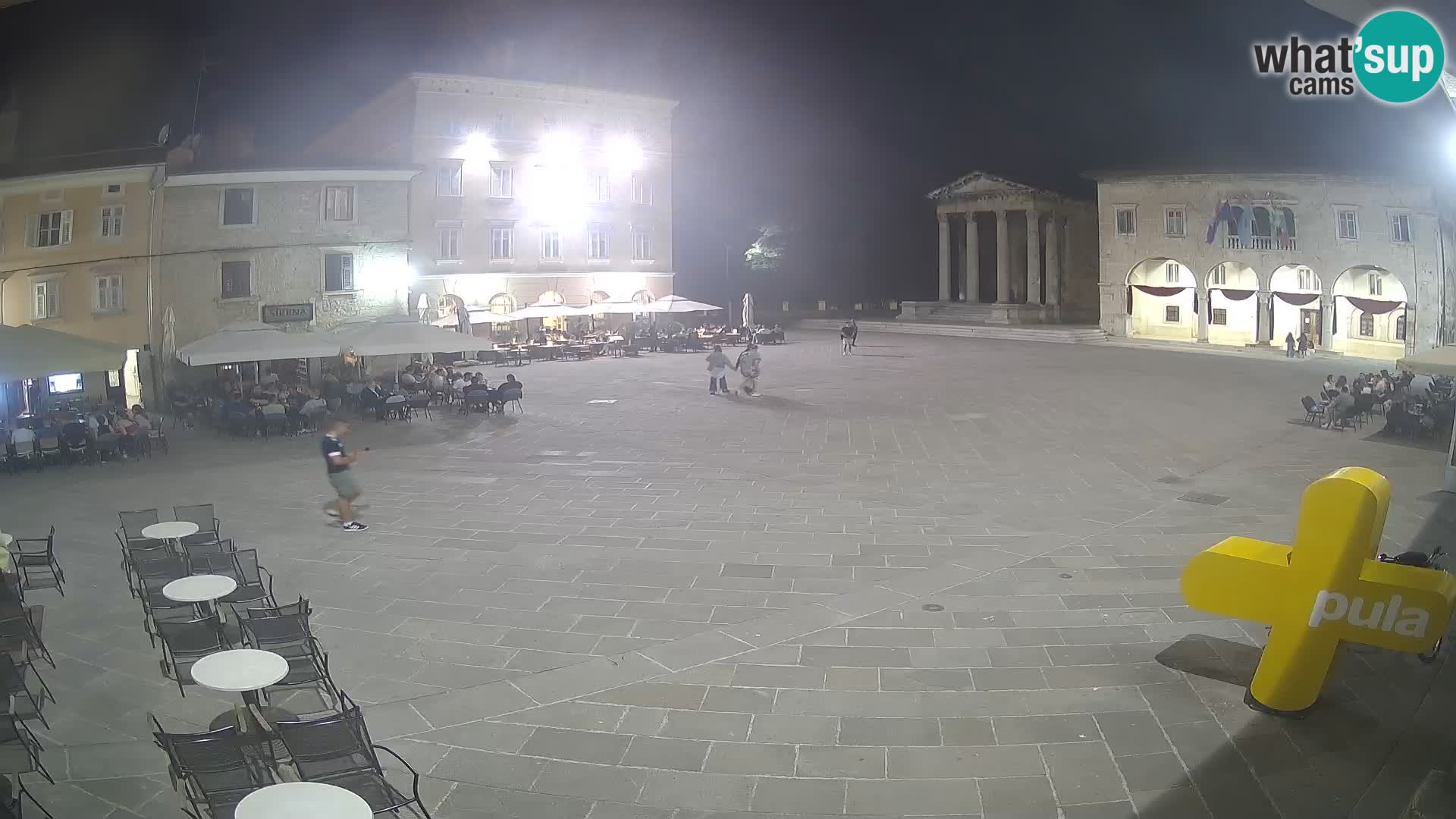 Pula webcam – Forum-Platz und Augustus-Tempel