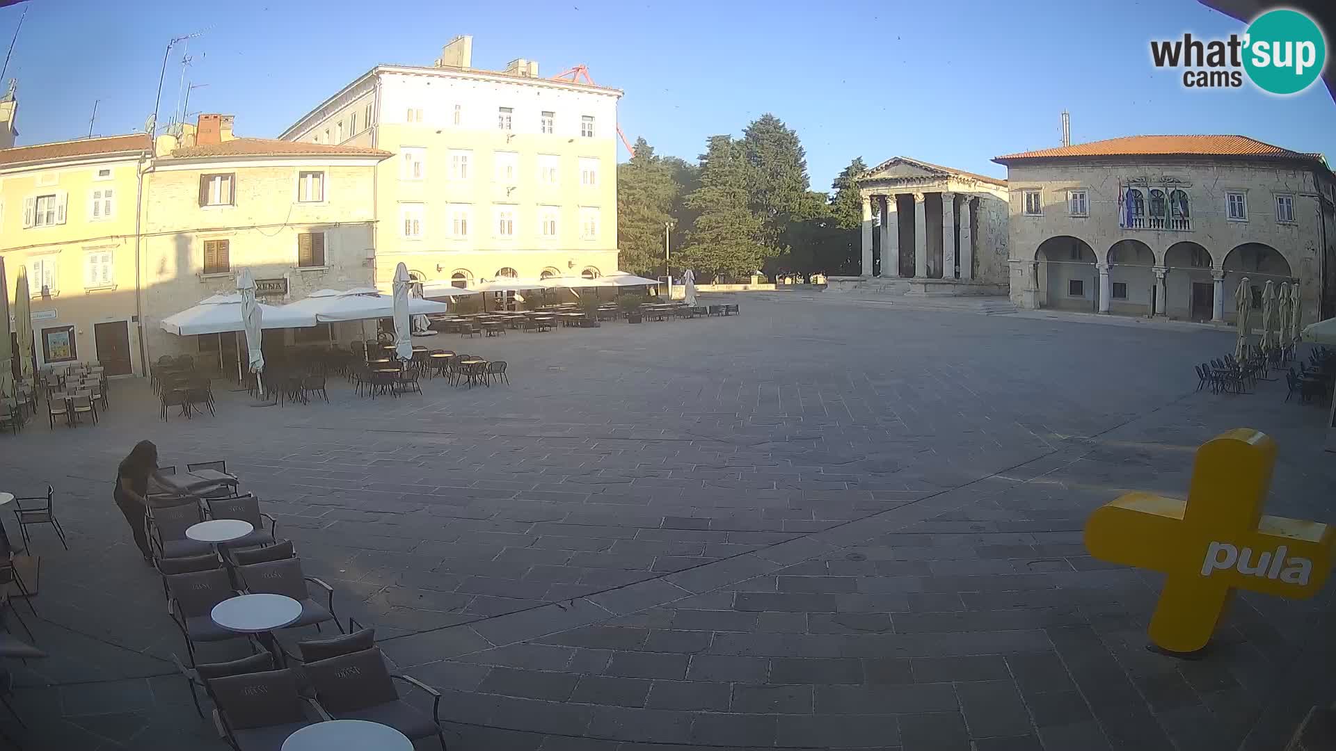 Pula webcam – Forum-Platz und Augustus-Tempel