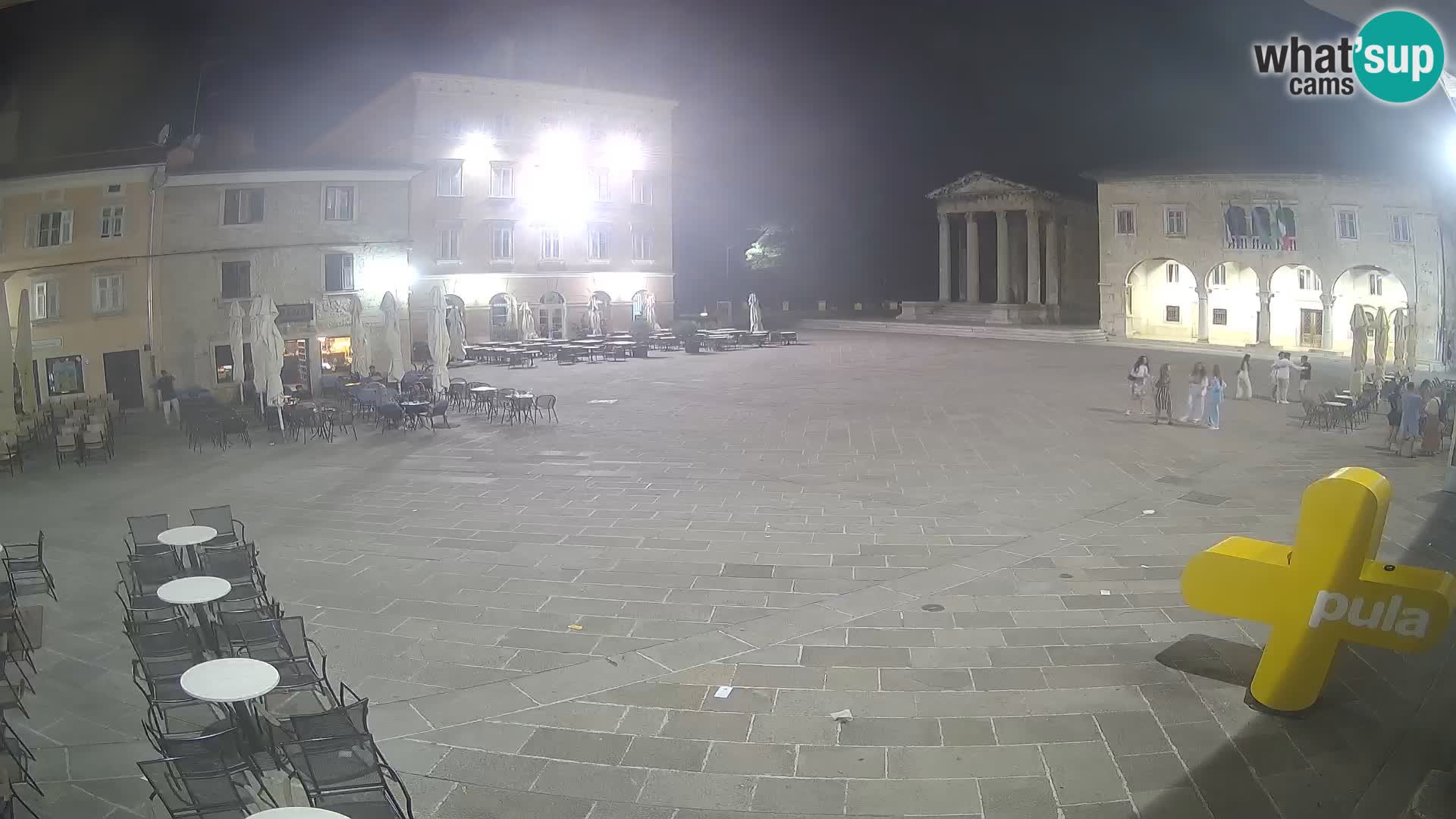 Pula – Live view of the Forum and the Tample of Augustus