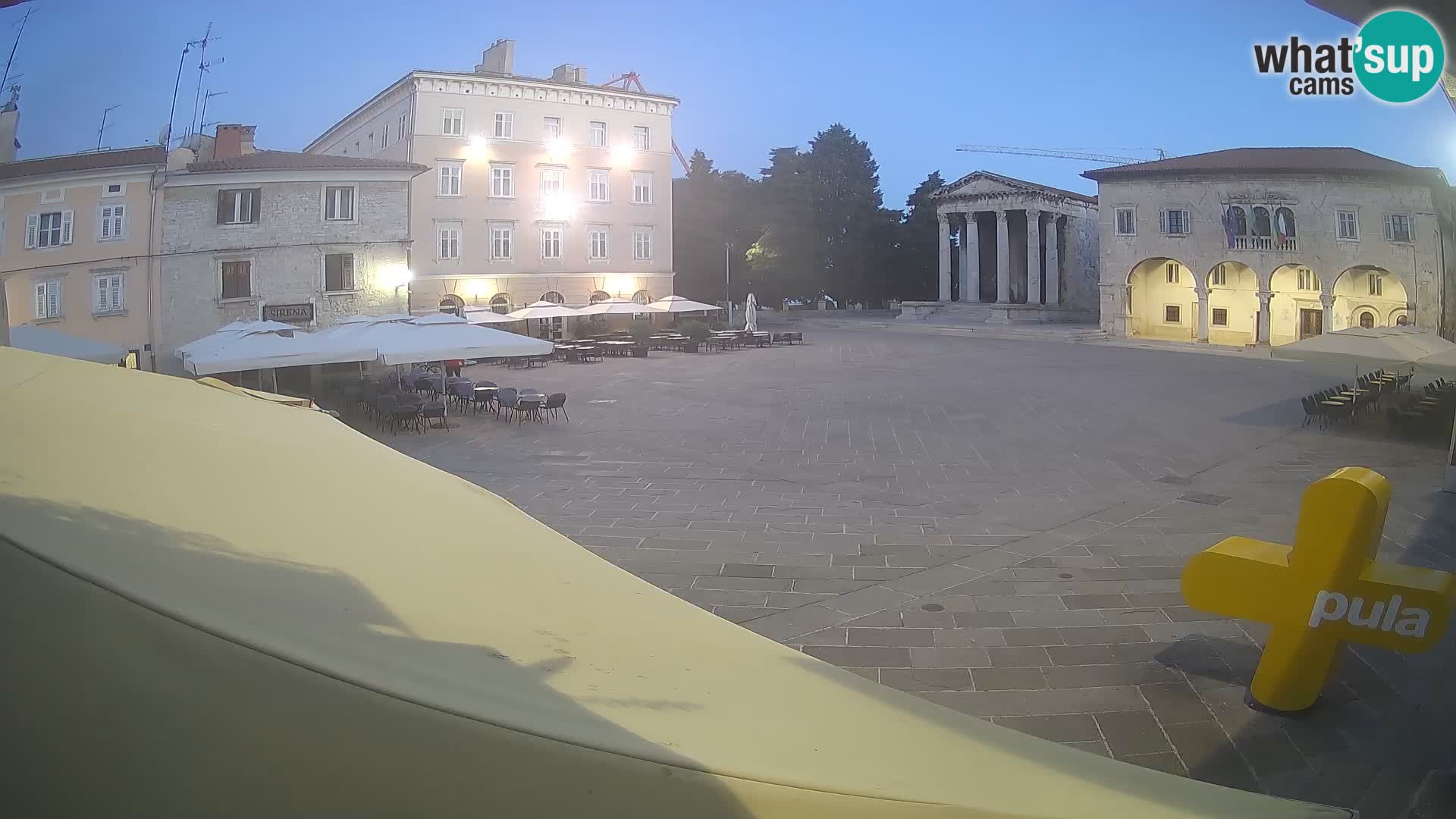 Pula webcam – Forum-Platz und Augustus-Tempel