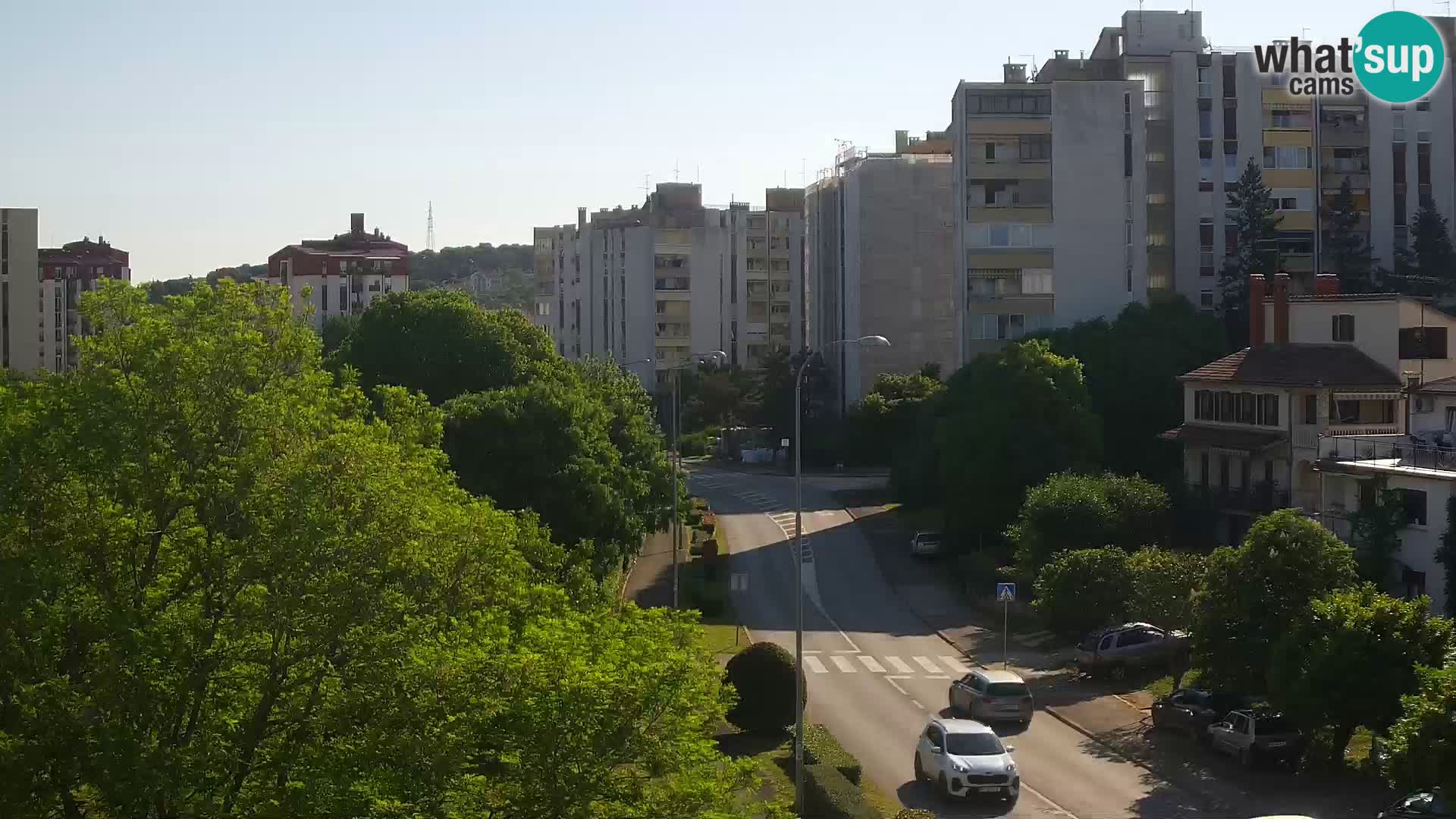 Webcam Pula – Rue Koper – Caméra en direct Istrie