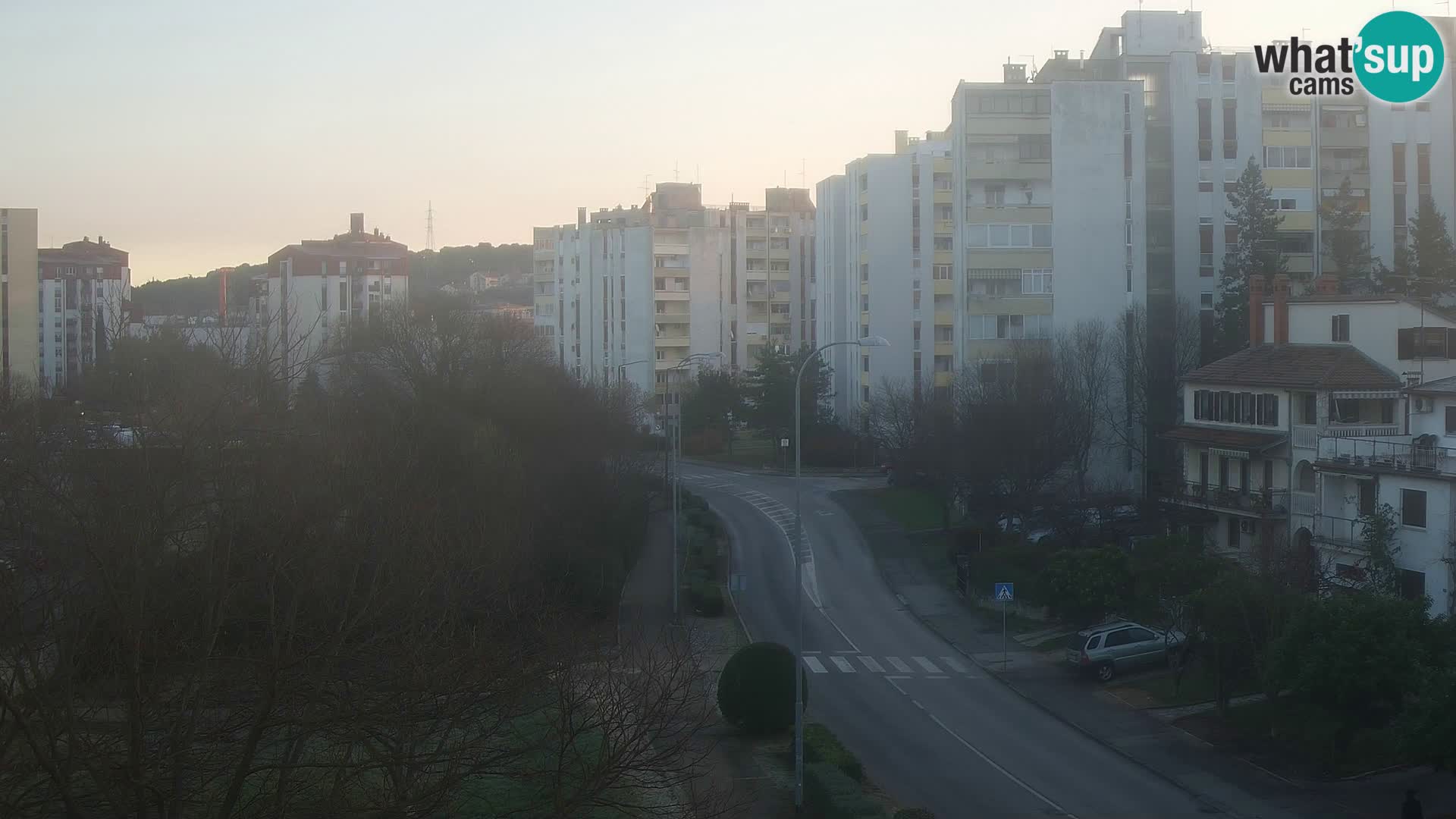 Webcam Pula – Rue Koper – Caméra en direct Istrie