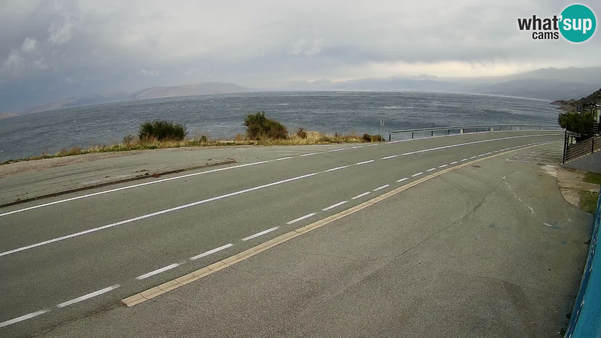 Webcam autopista adriática D8 cerca de SENJ – vista de la isla de KRK