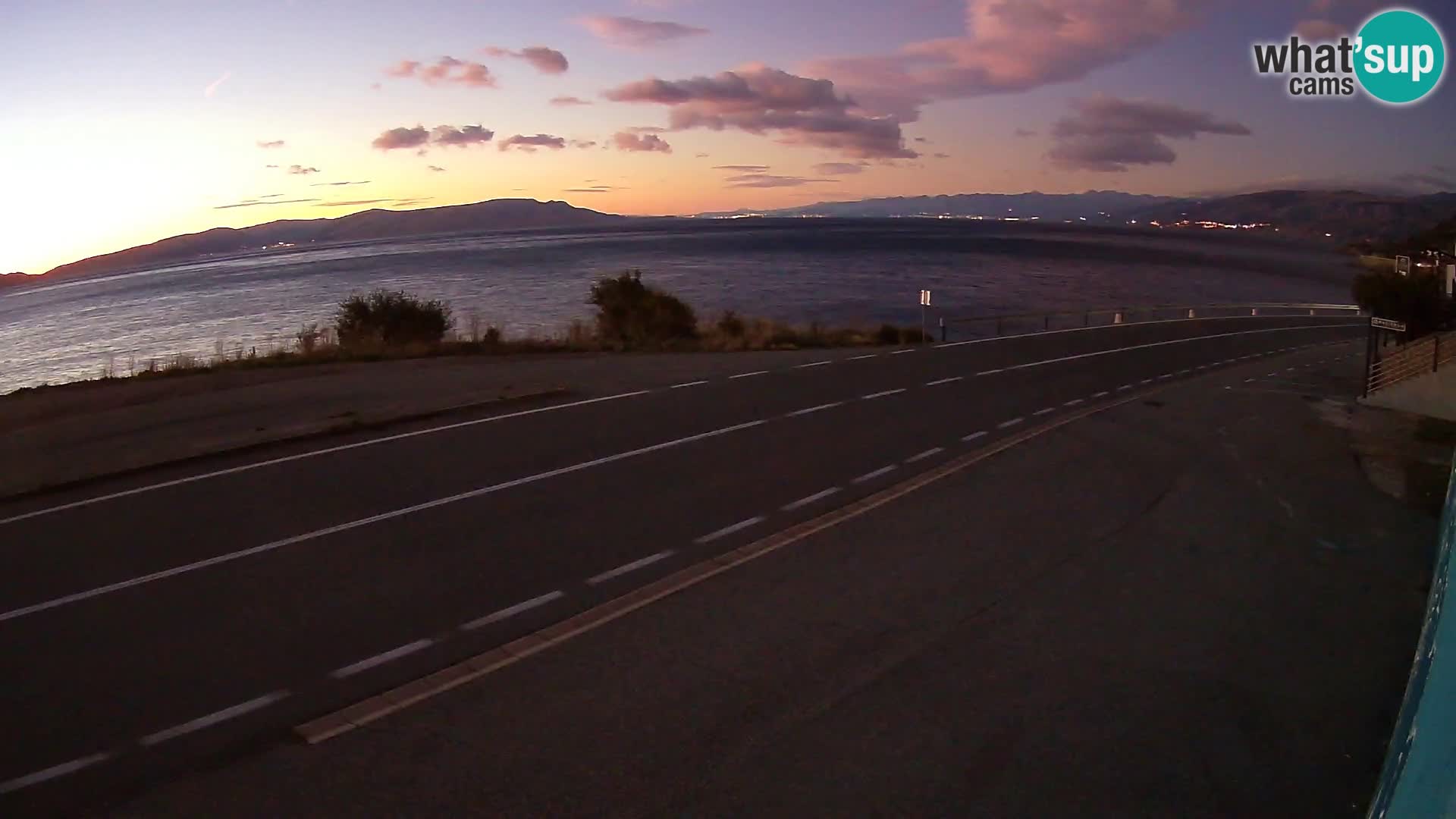 Webcam Adria-Autobahn D8 bei SENJ – Blick auf die Insel KRK