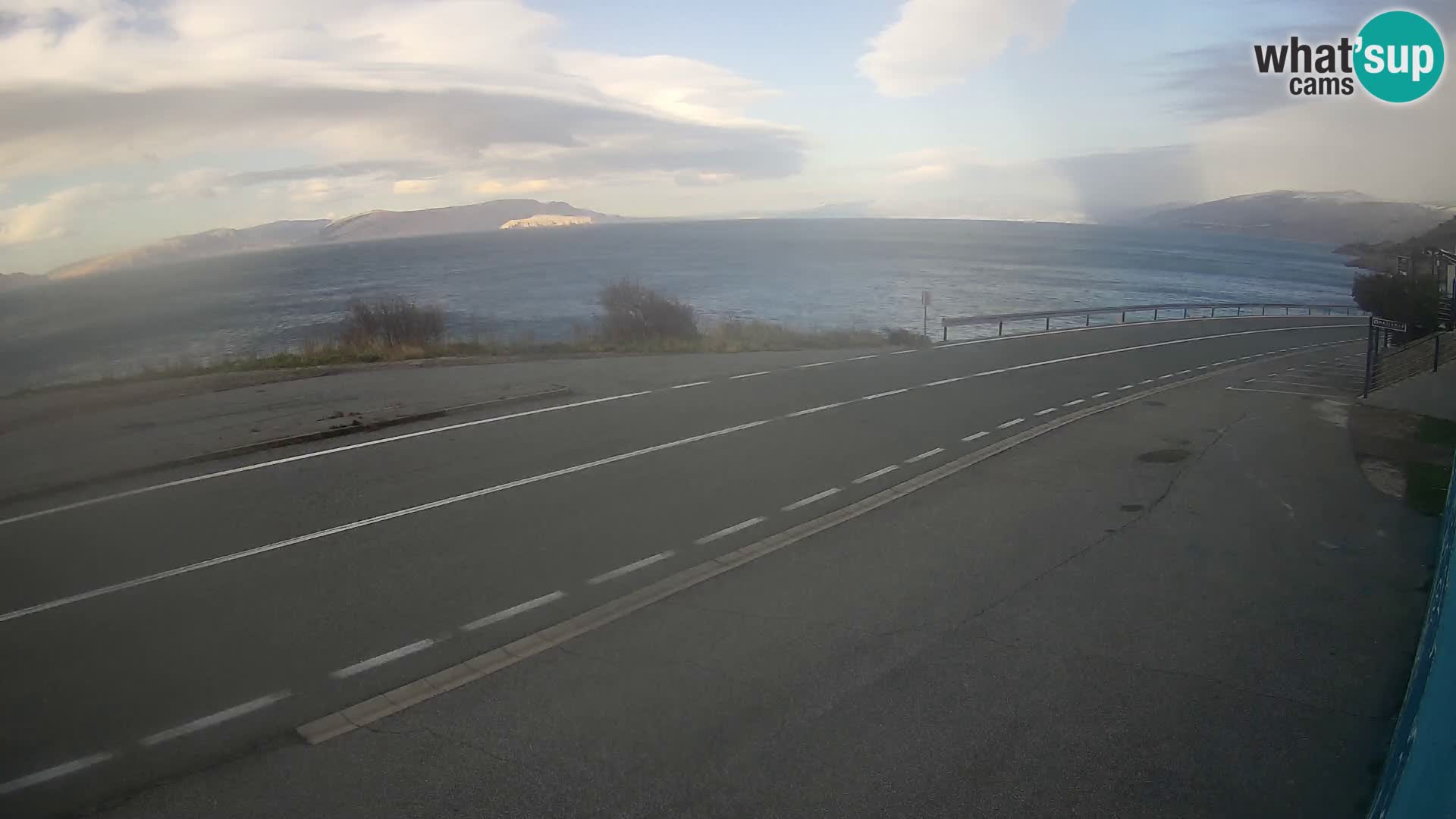 Webcam autopista adriática D8 cerca de SENJ – vista de la isla de KRK