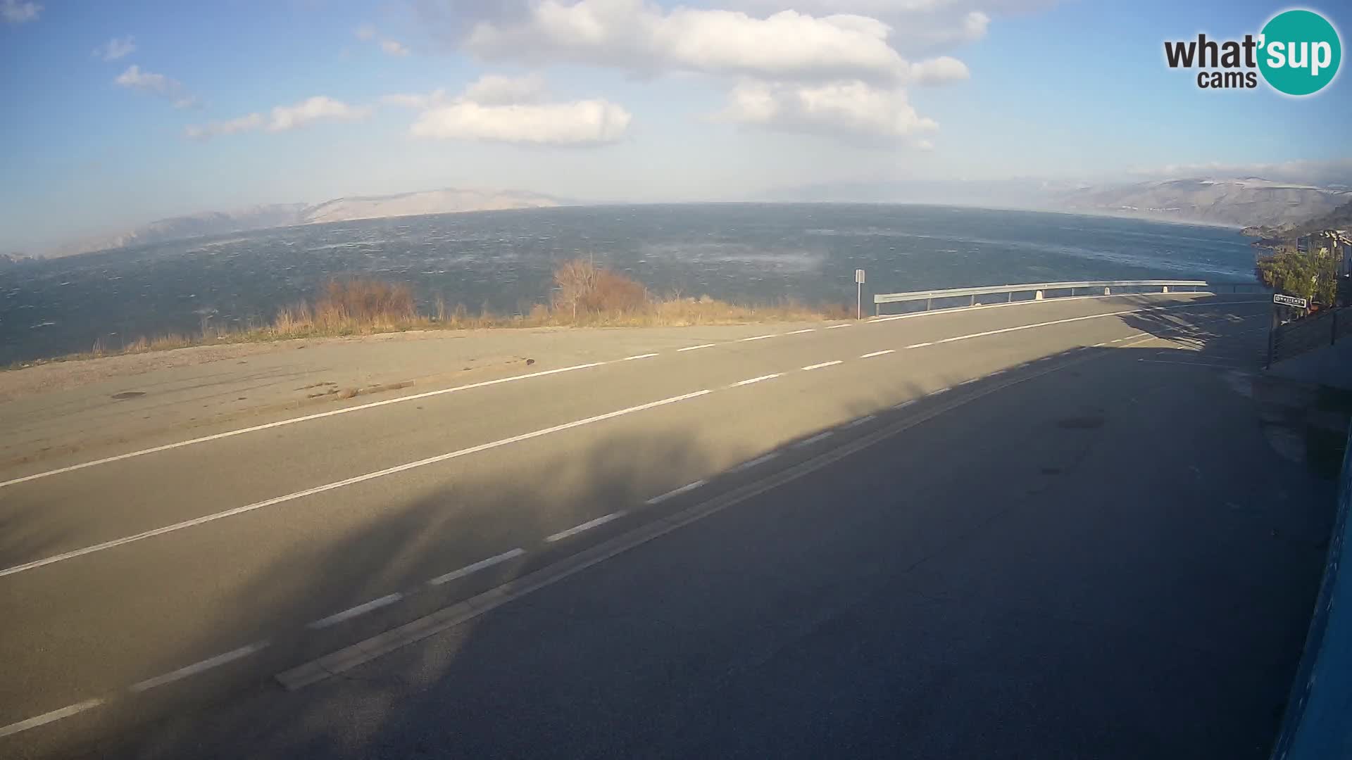 Webcam autopista adriática D8 cerca de SENJ – vista de la isla de KRK