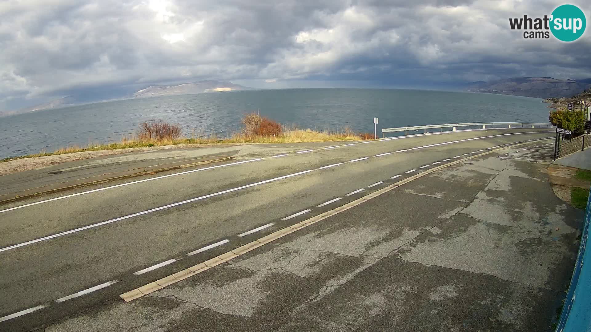 Webcam autoroute Adriatique D8 près de SENJ – vue sur l’île de KRK