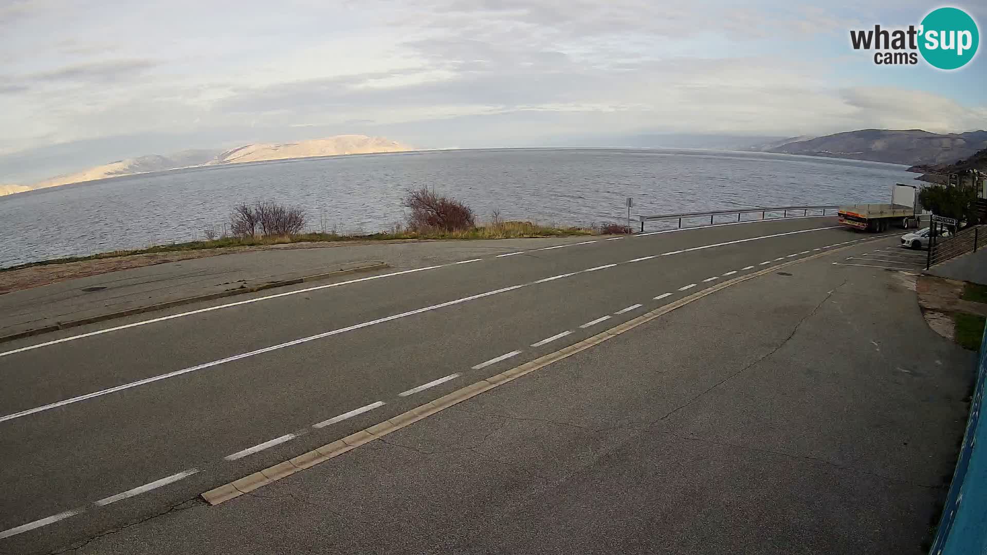 Webcam autopista adriática D8 cerca de SENJ – vista de la isla de KRK