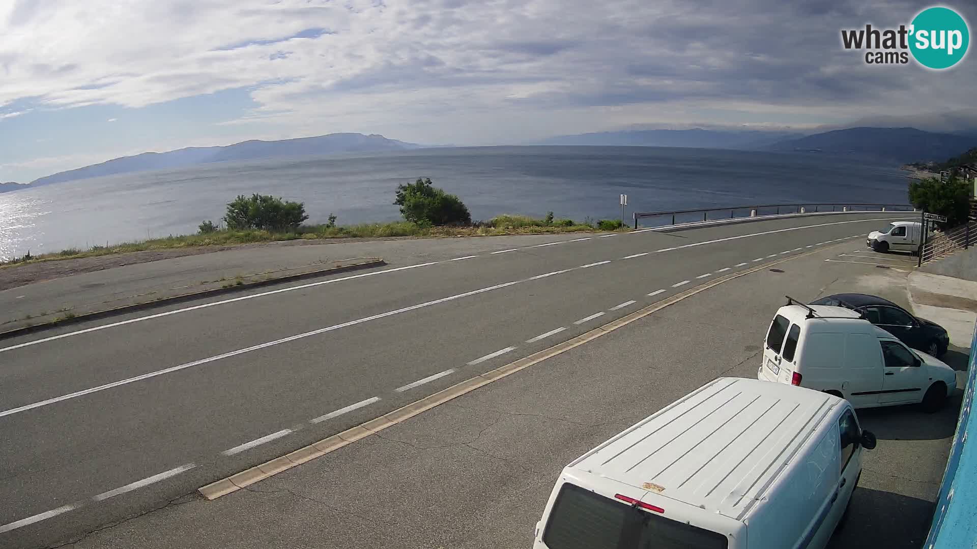 Webcam autopista adriática D8 cerca de SENJ – vista de la isla de KRK