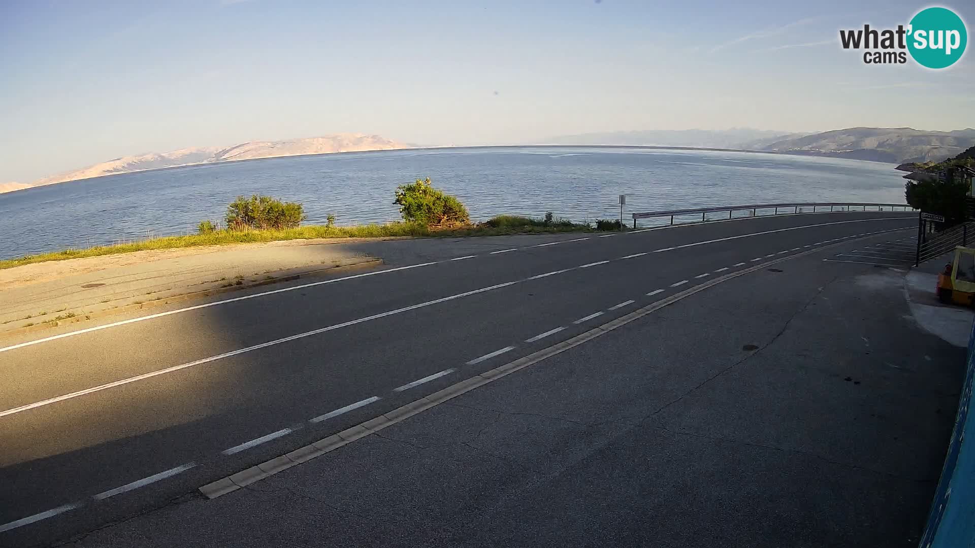 Webcam autopista adriática D8 cerca de SENJ – vista de la isla de KRK