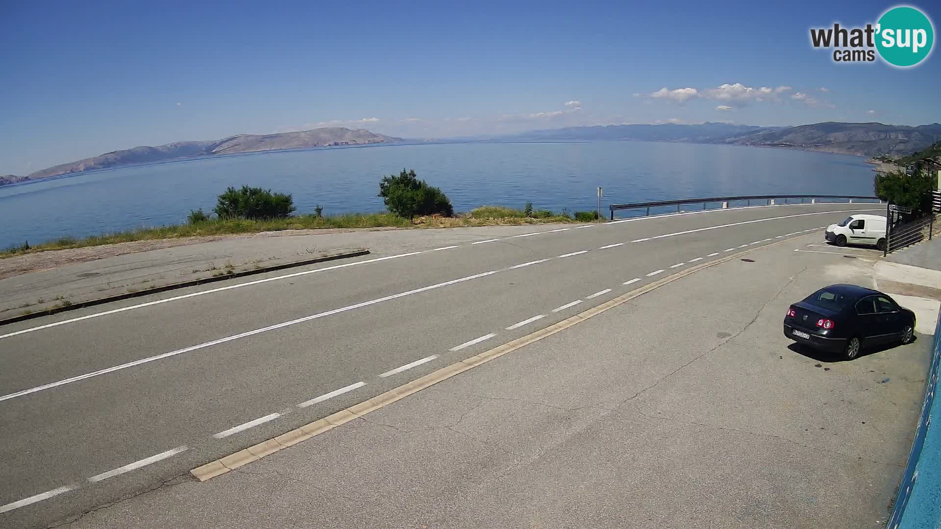 Kamera Jadranska Magistrala D8 pri SENJu – pogled na otok KRK