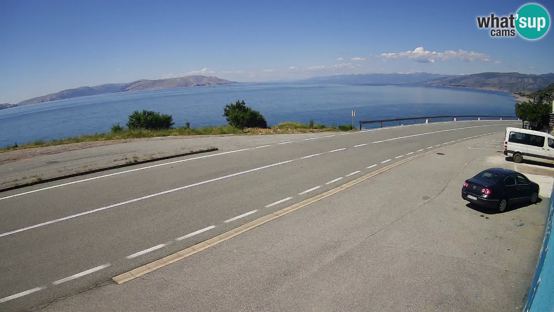 Kamera Jadranska Magistrala D8 pri SENJu – pogled na otok KRK