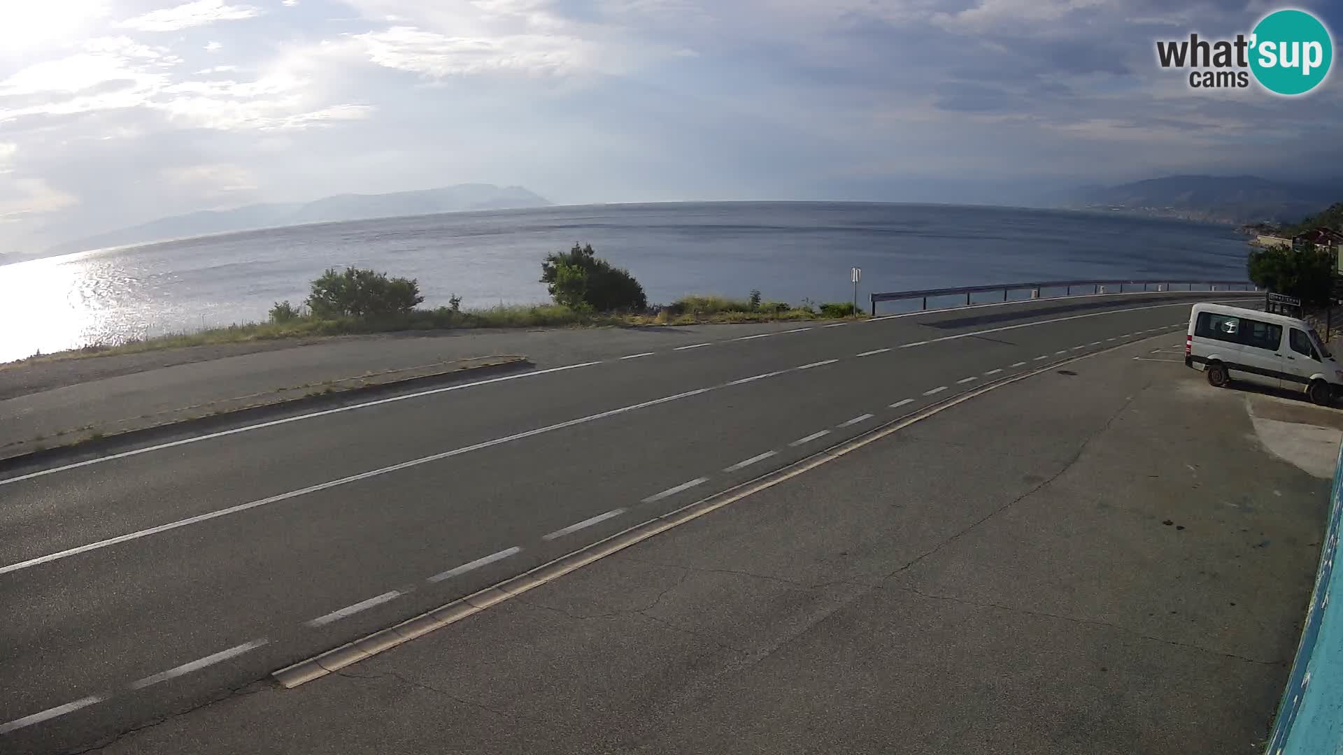 Webcam autopista adriática D8 cerca de SENJ – vista de la isla de KRK