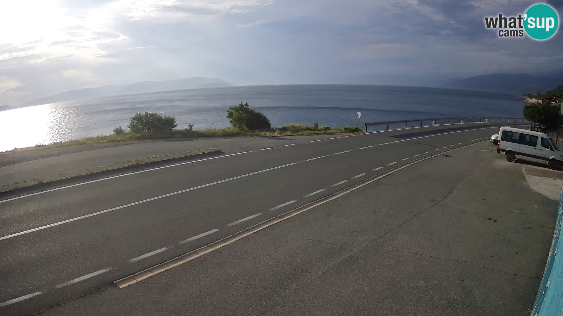 Webcam autopista adriática D8 cerca de SENJ – vista de la isla de KRK
