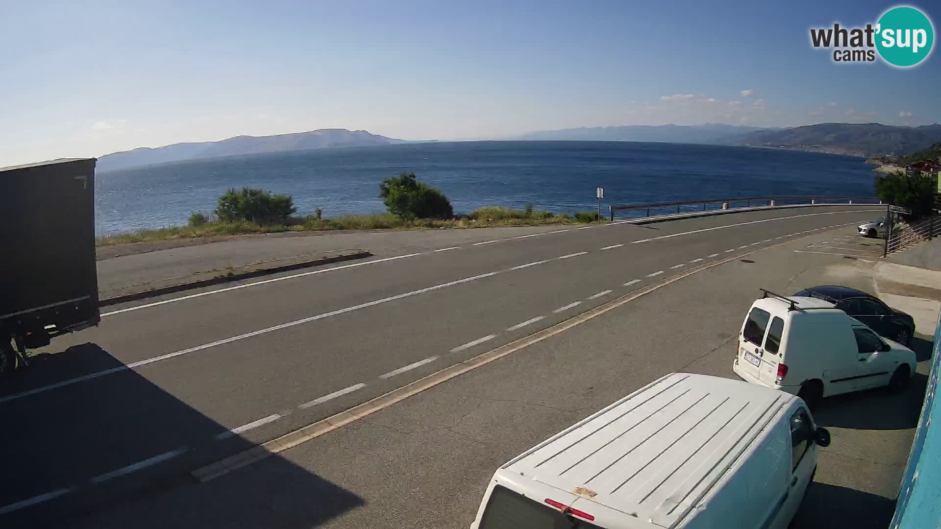 Webcam autopista adriática D8 cerca de SENJ – vista de la isla de KRK
