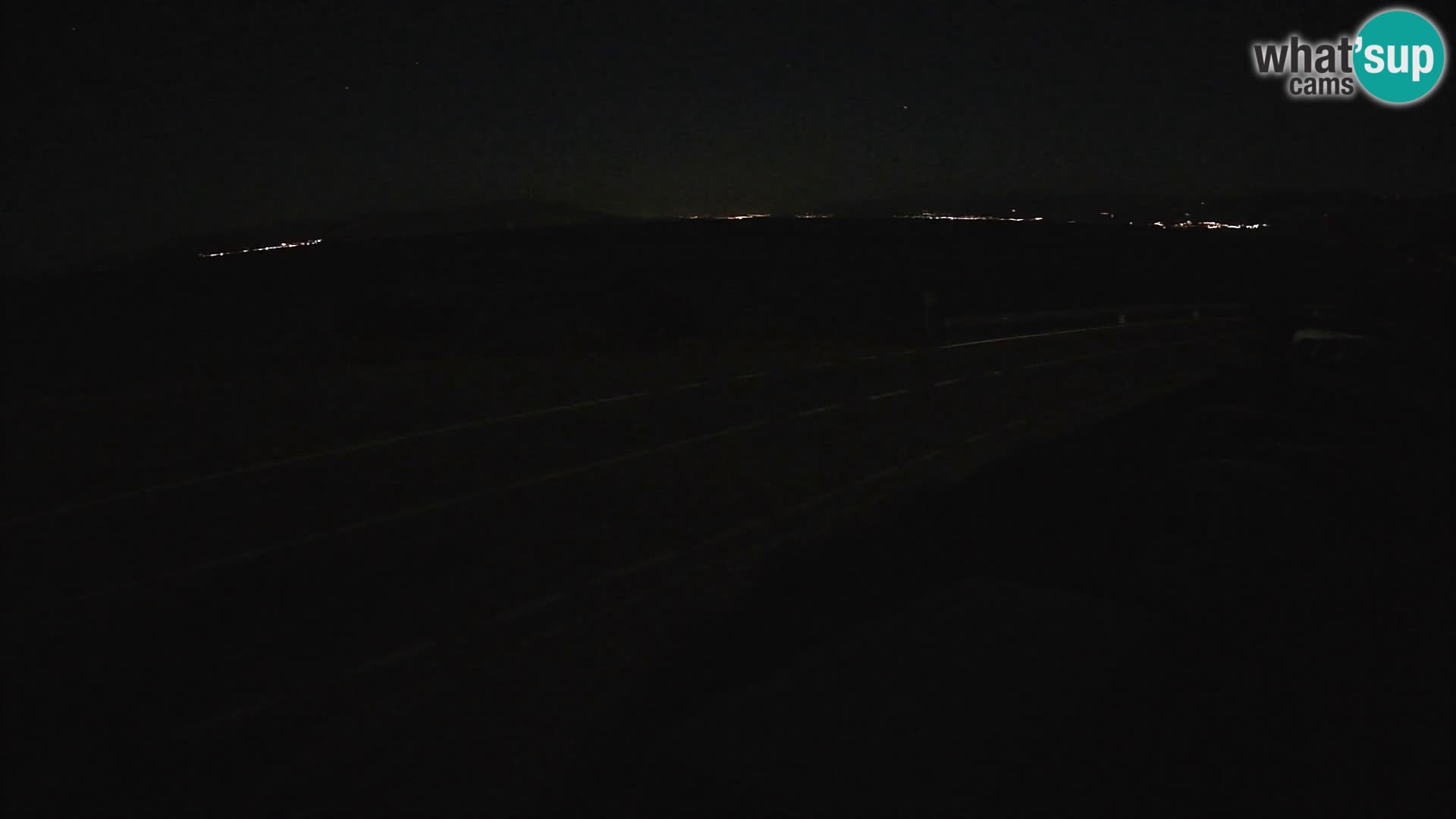 Kamera Jadranska Magistrala D8 pri SENJu – pogled na otok KRK