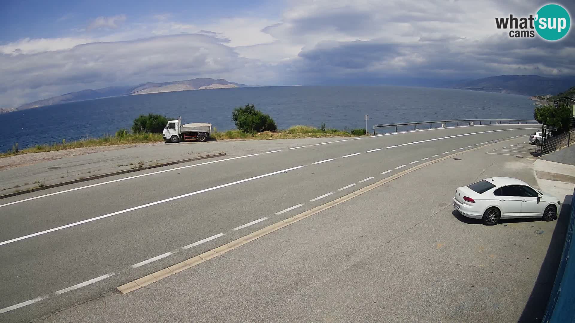 Webcam autopista adriática D8 cerca de SENJ – vista de la isla de KRK