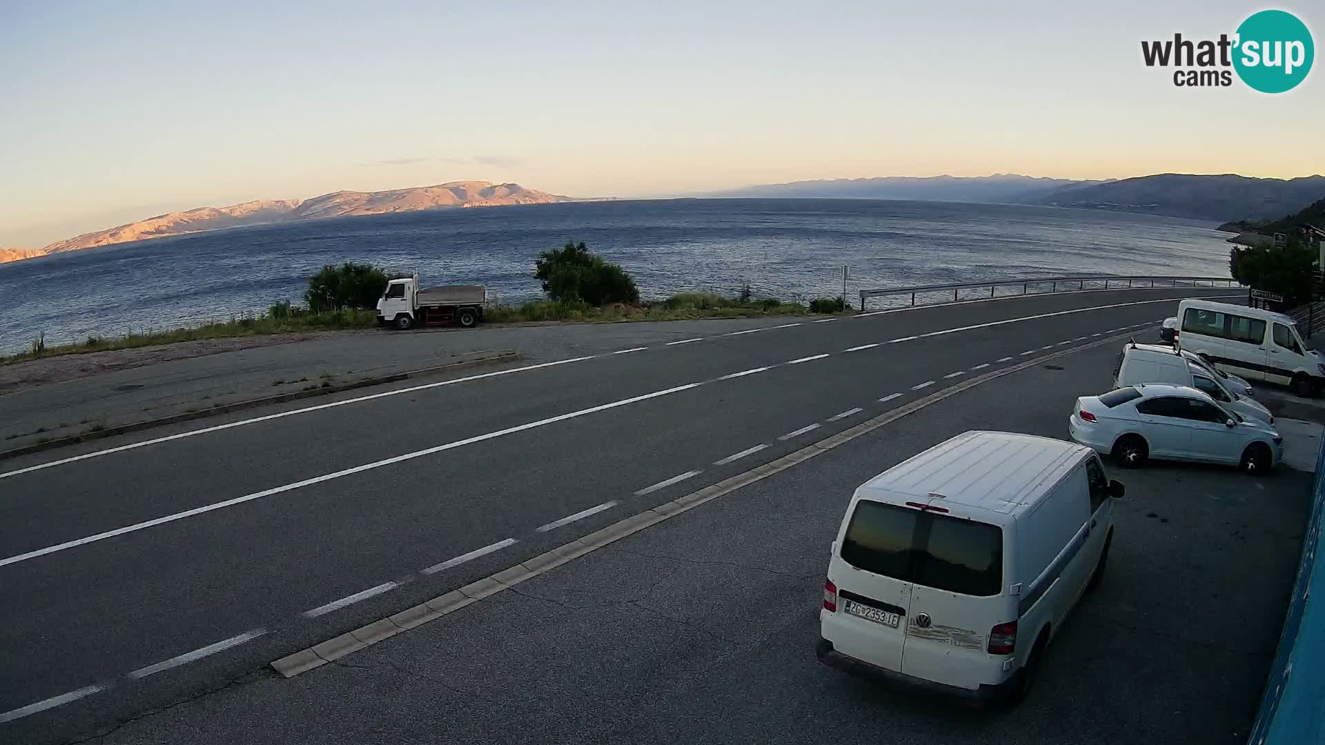 Webcam Adria-Autobahn D8 bei SENJ – Blick auf die Insel KRK