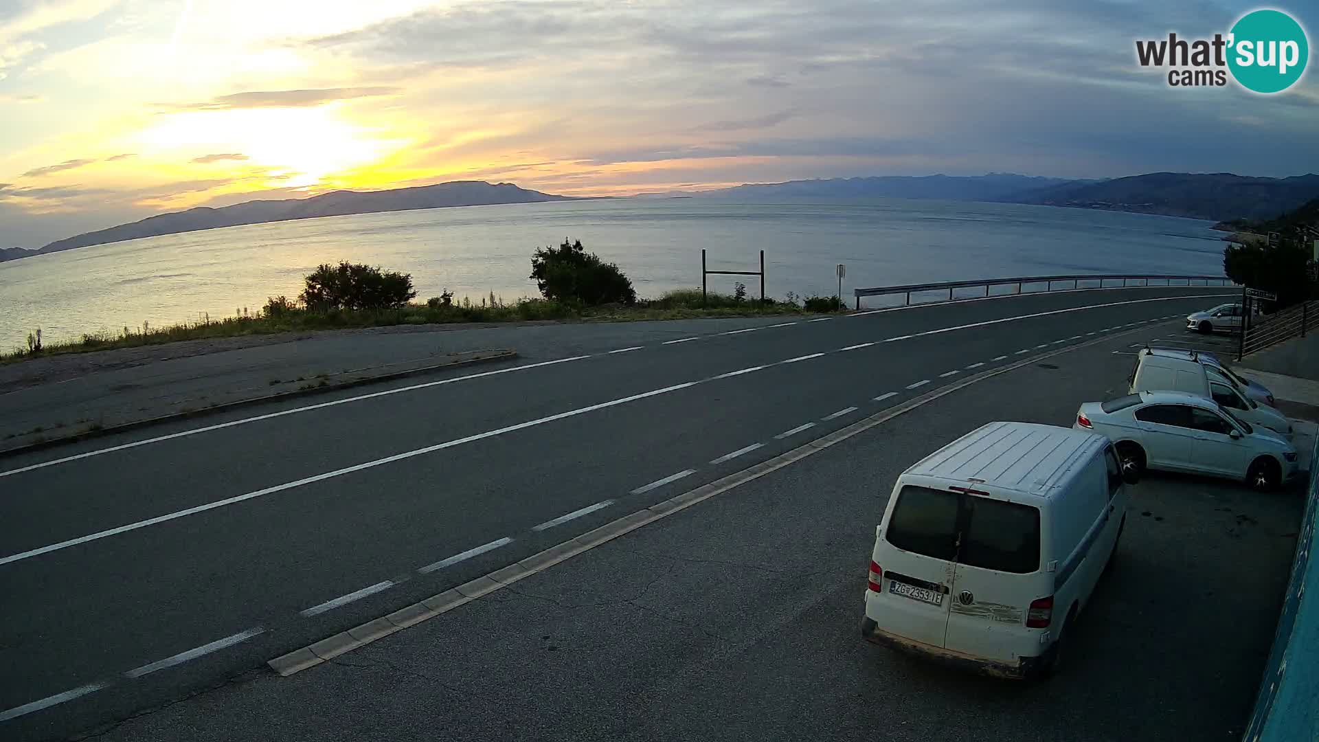 Webcam autopista adriática D8 cerca de SENJ – vista de la isla de KRK