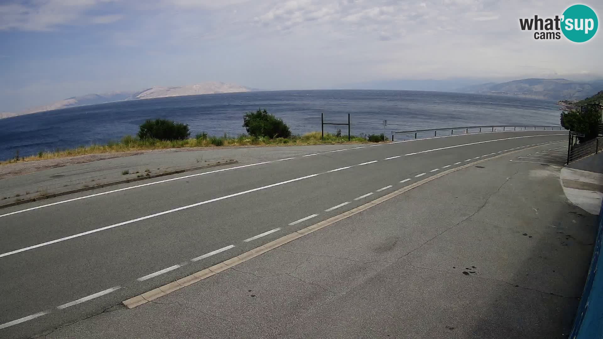 Kamera Jadranska Magistrala D8 pri SENJu – pogled na otok KRK