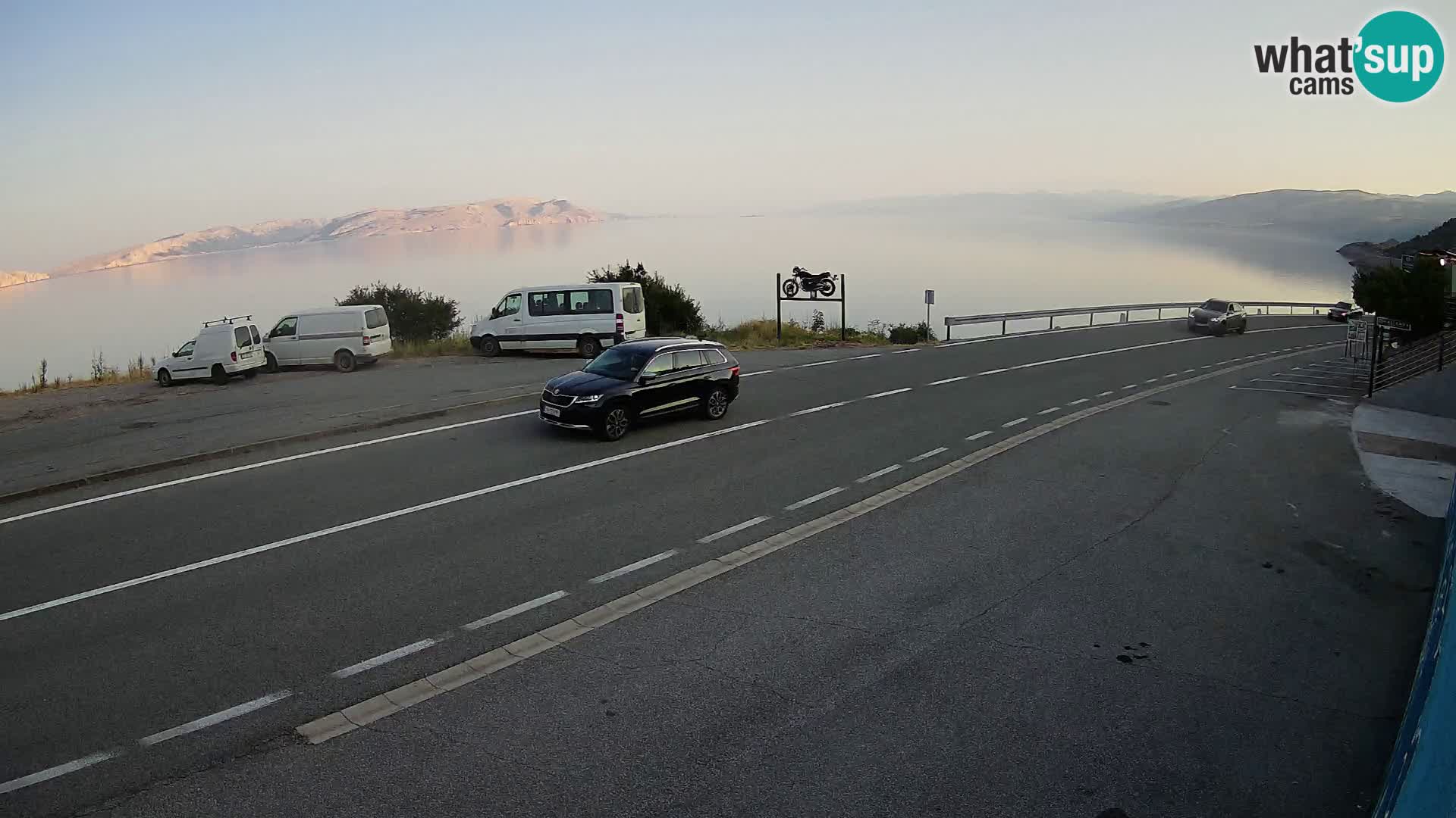 Webcam autopista adriática D8 cerca de SENJ – vista de la isla de KRK