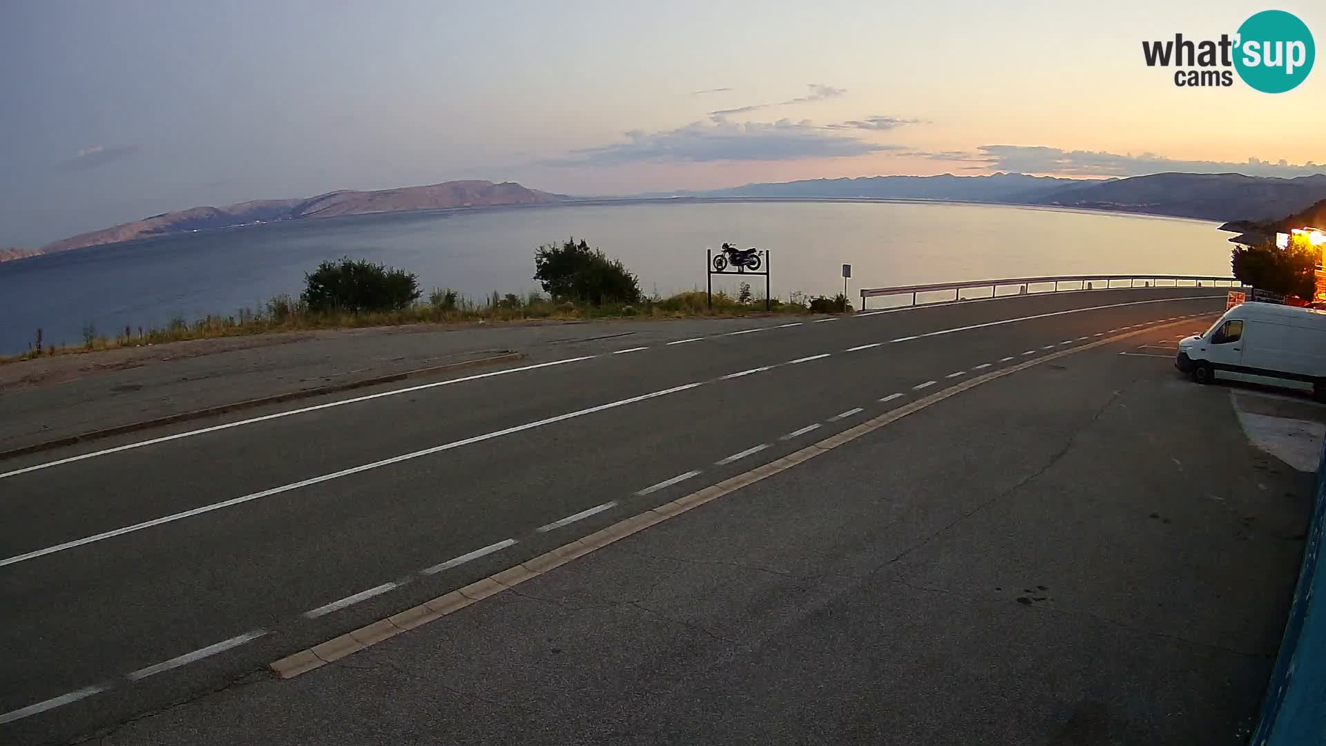 Webcam autopista adriática D8 cerca de SENJ – vista de la isla de KRK
