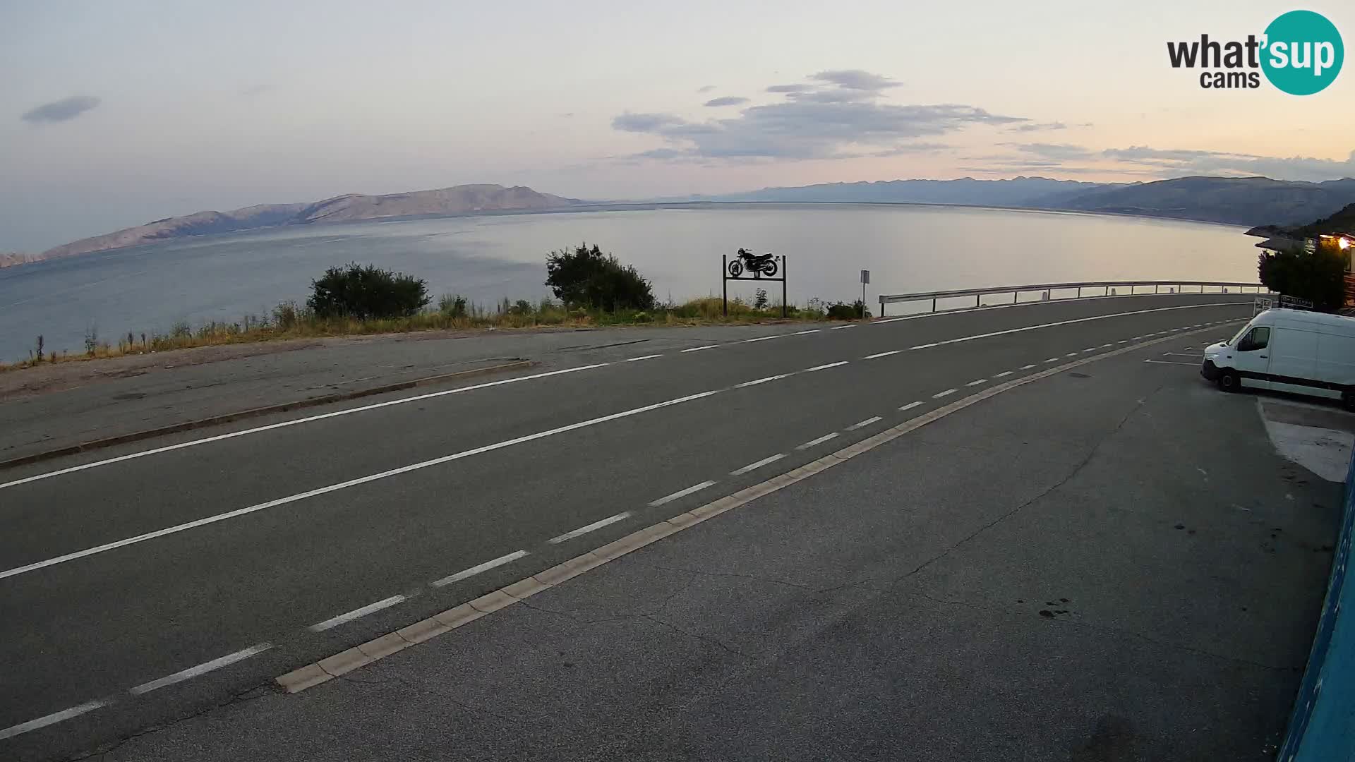 Web kamera Jadranska Magistrala kod SENJa – pogled na KRK