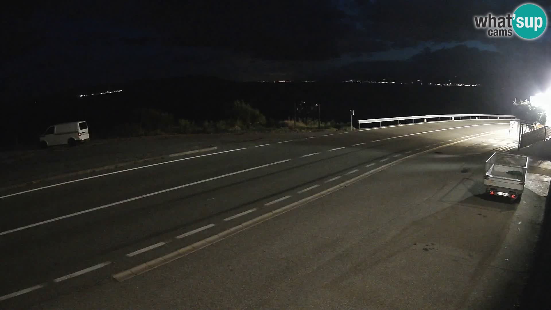 Webcam autopista adriática D8 cerca de SENJ – vista de la isla de KRK