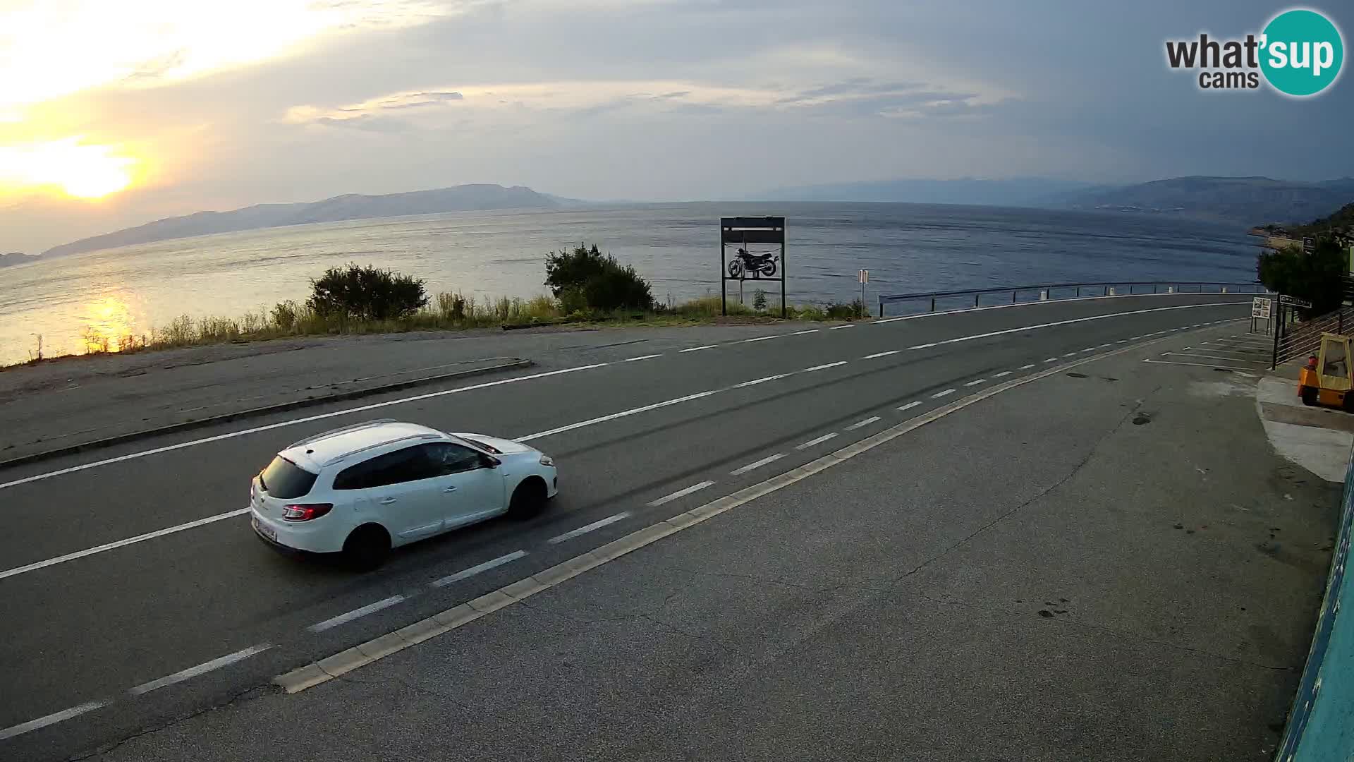 Webcam autoroute Adriatique D8 près de SENJ – vue sur l’île de KRK