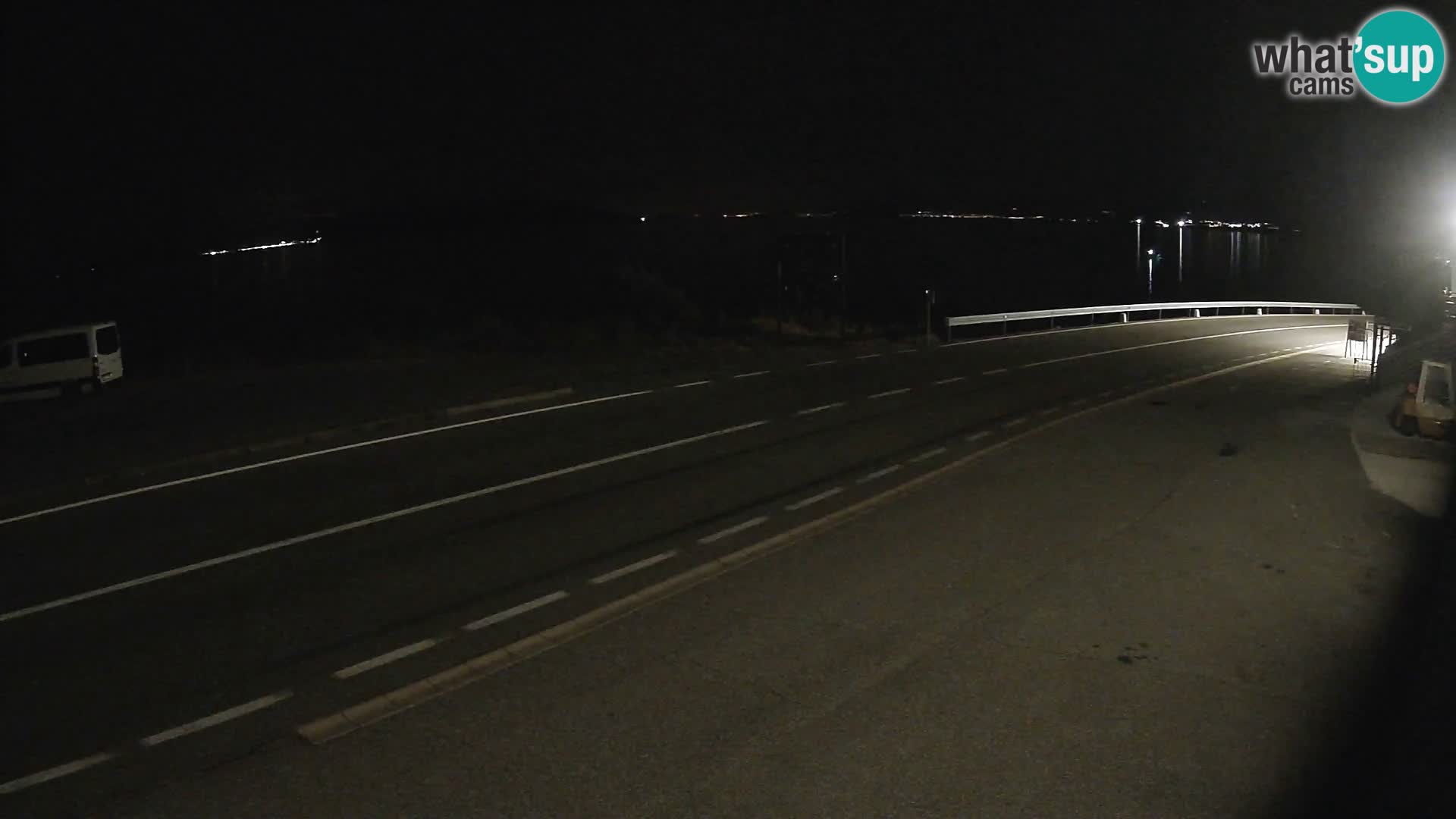 Kamera Jadranska Magistrala D8 pri SENJu – pogled na otok KRK