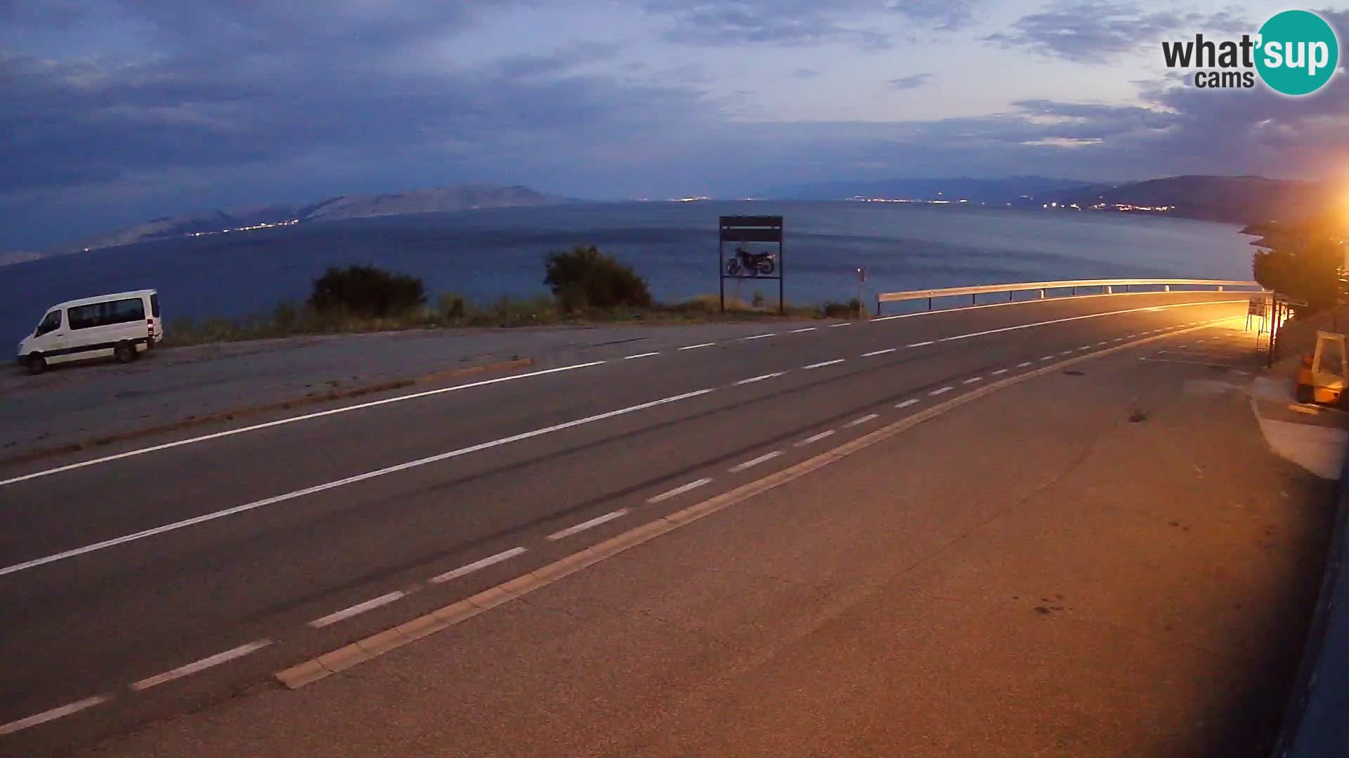 Webcam autoroute Adriatique D8 près de SENJ – vue sur l’île de KRK
