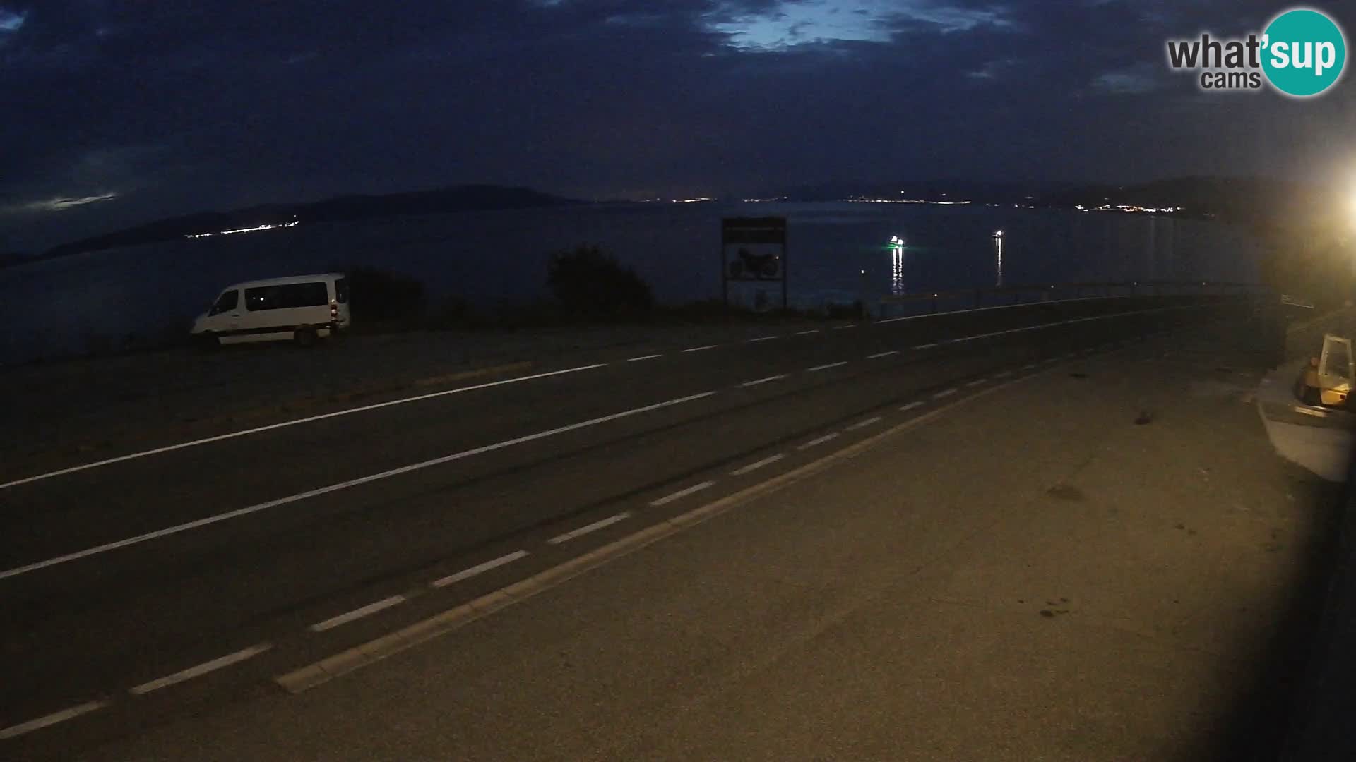 Web kamera Jadranska Magistrala kod SENJa – pogled na KRK