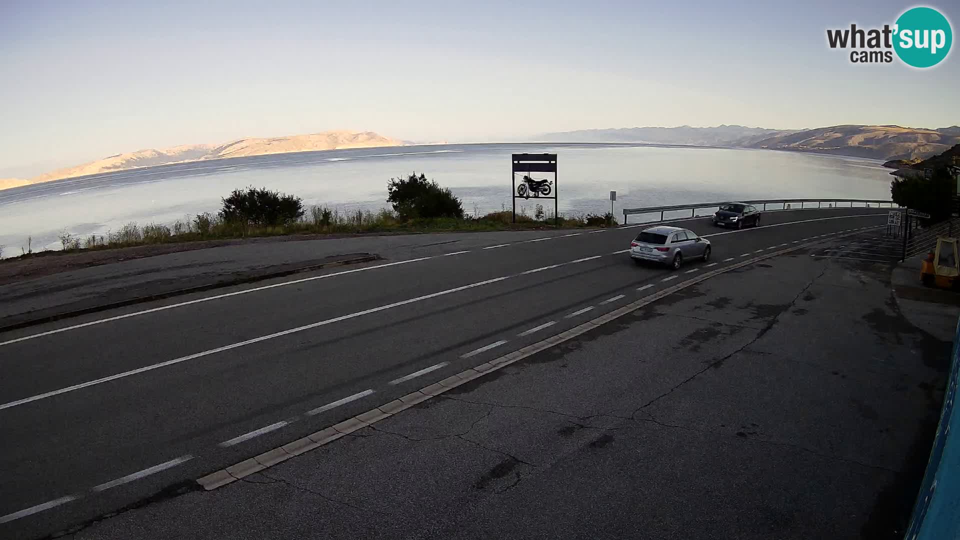 Webcam autopista adriática D8 cerca de SENJ – vista de la isla de KRK